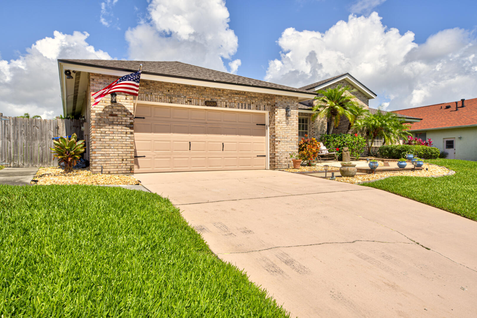 3928 Tanglewood Circle