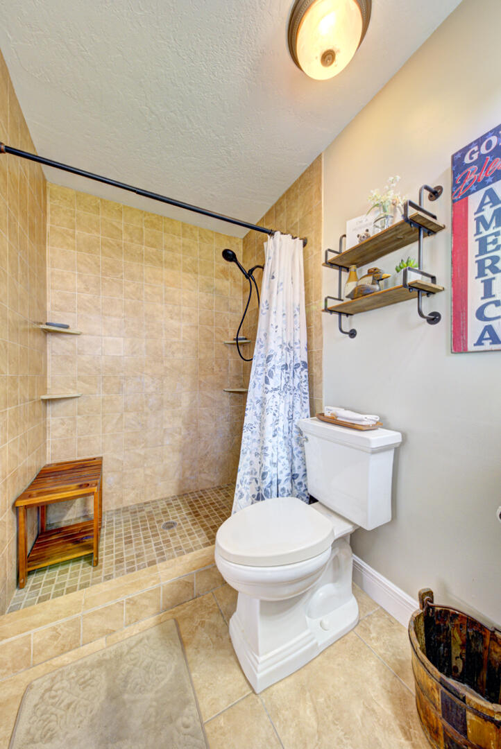 3928 Tanglewood Circle