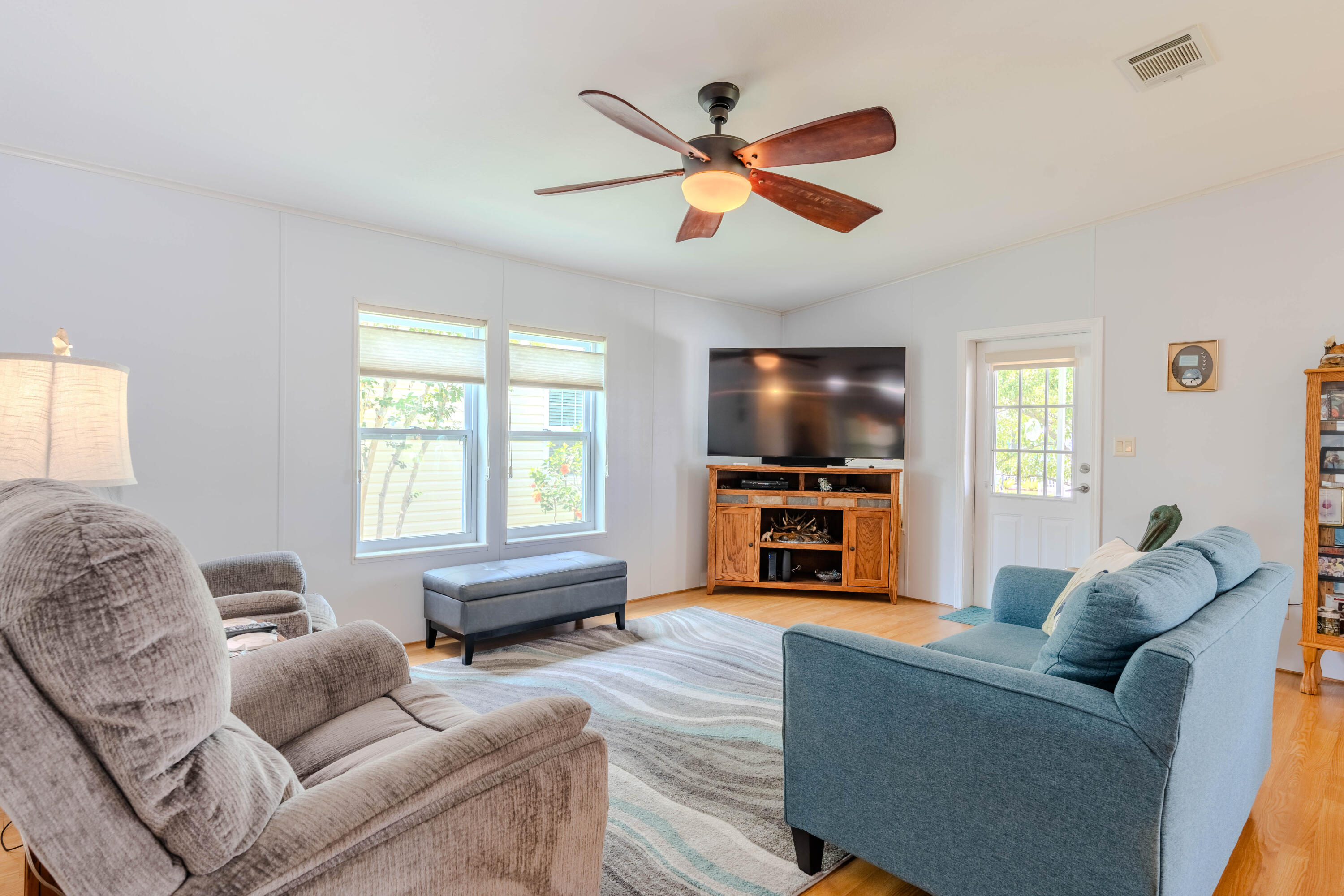 195 Woodsmill Blvd.