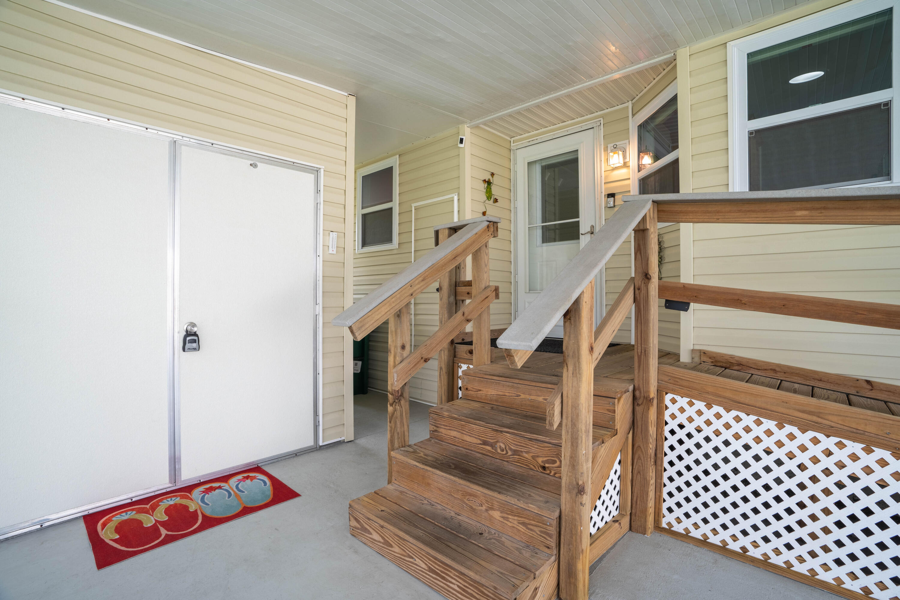 195 Woodsmill Blvd.