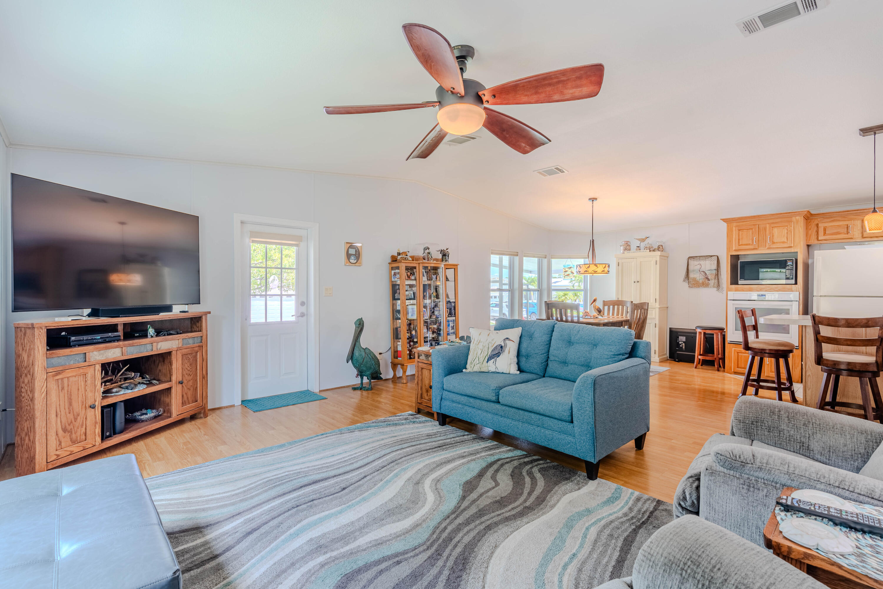 195 Woodsmill Blvd.