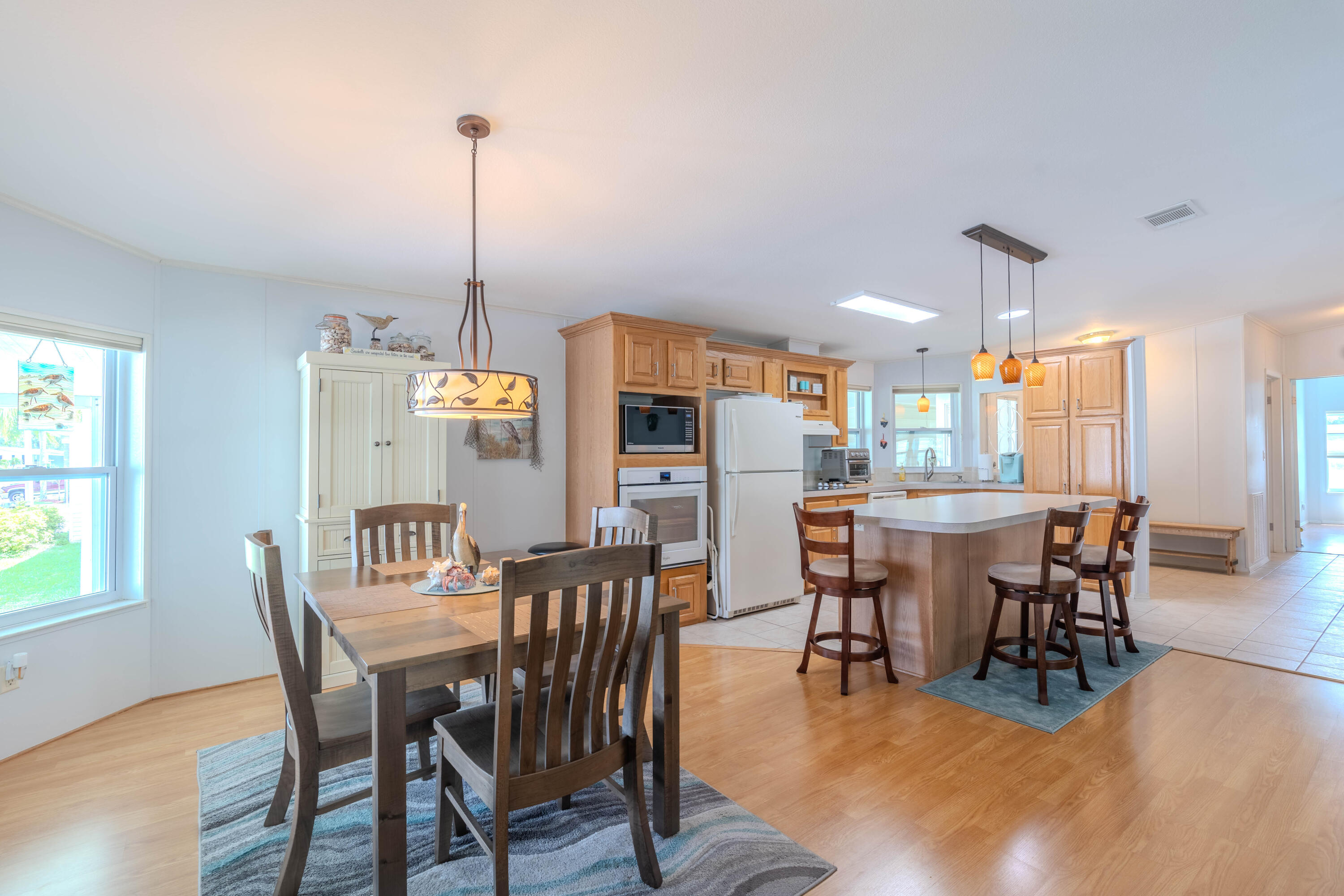 195 Woodsmill Blvd.