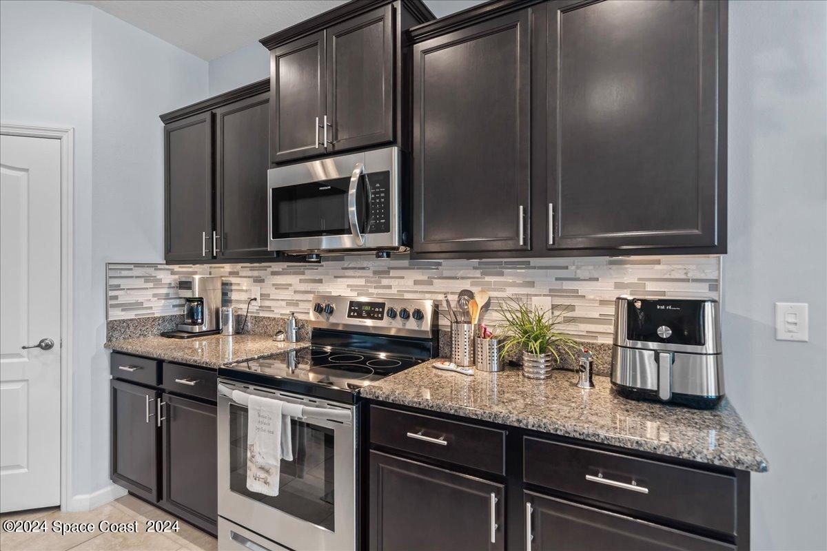 2321 Planter Ridge Court SE