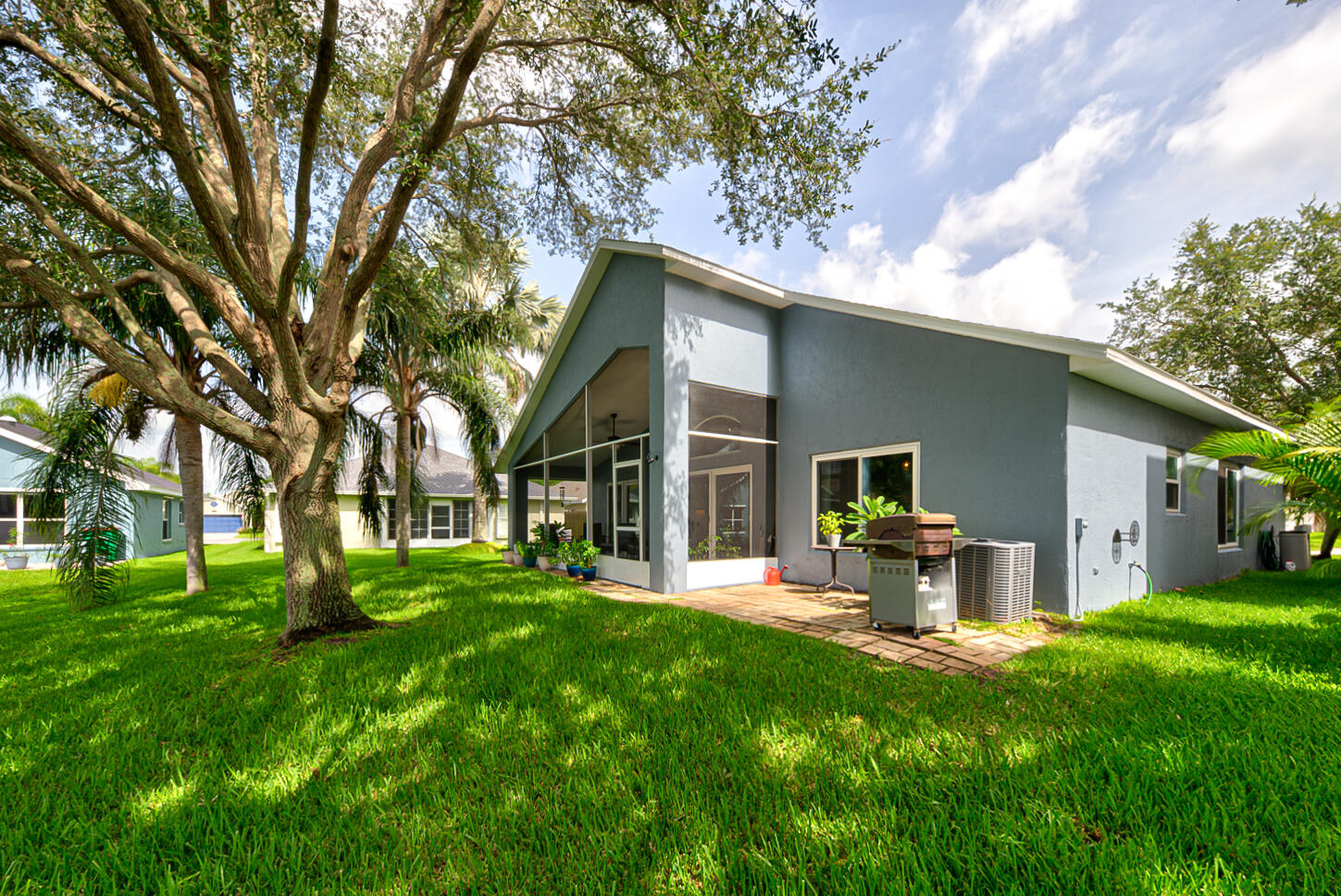 2081 Stratford Pointe Drive