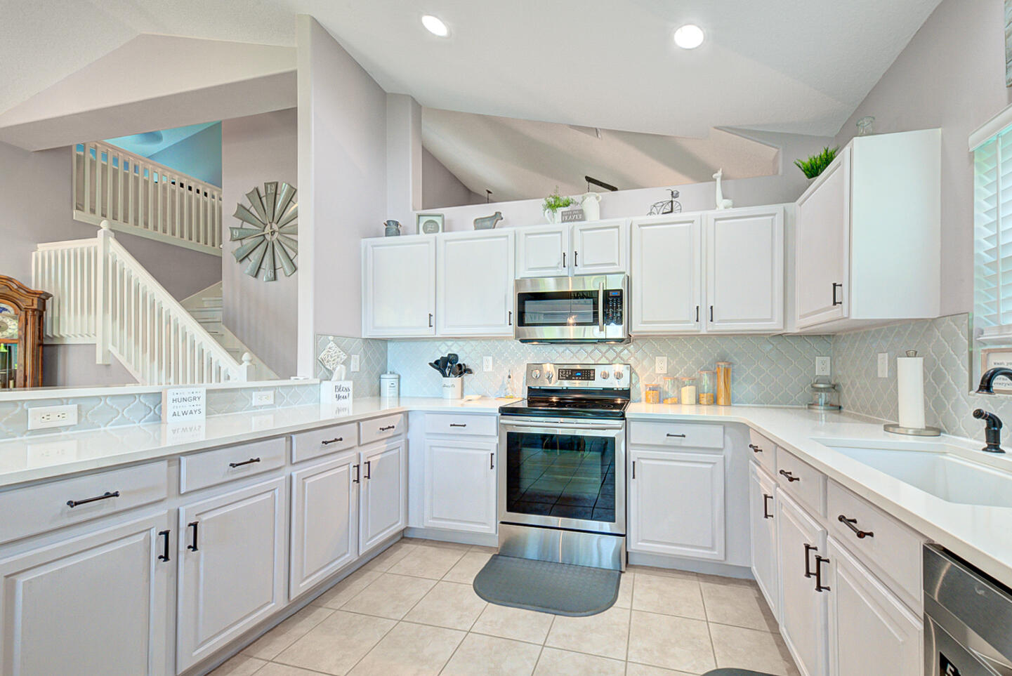 2081 Stratford Pointe Drive