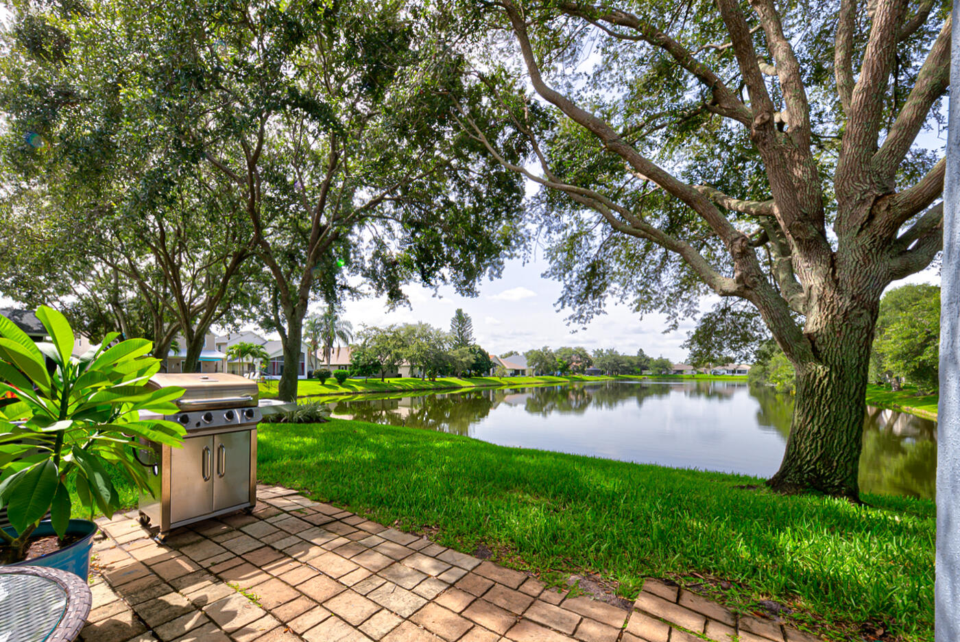 2081 Stratford Pointe Drive