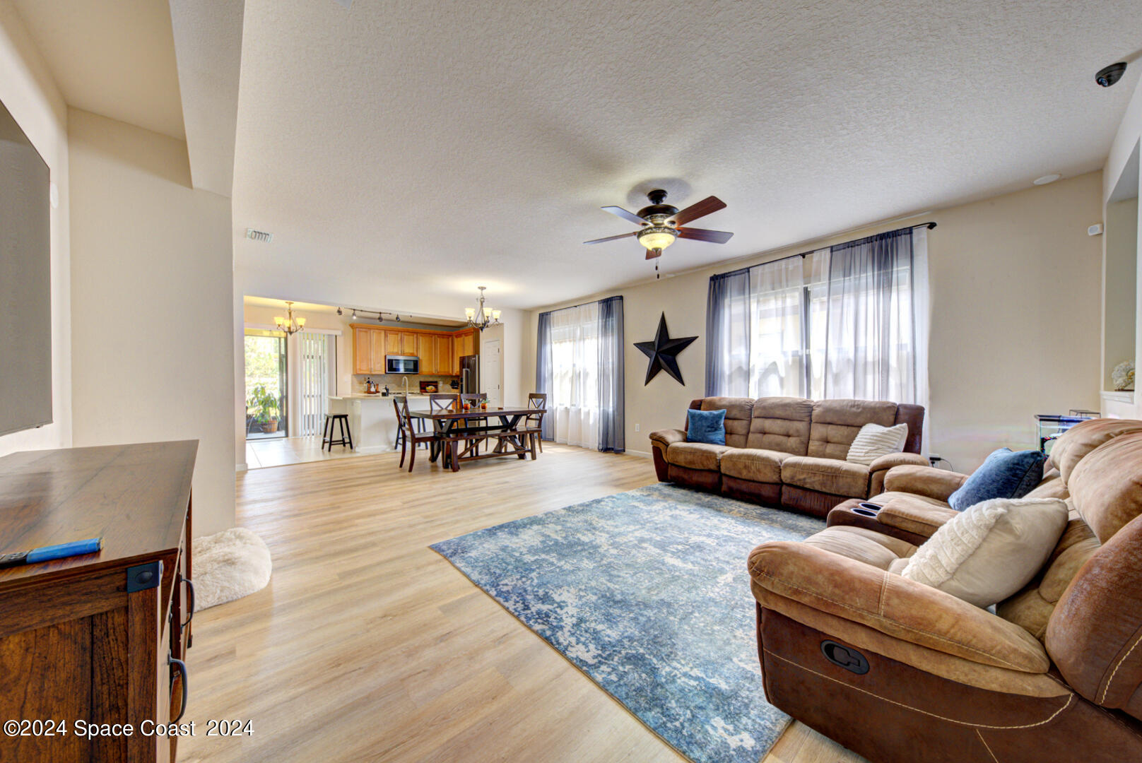 612 Marian Court