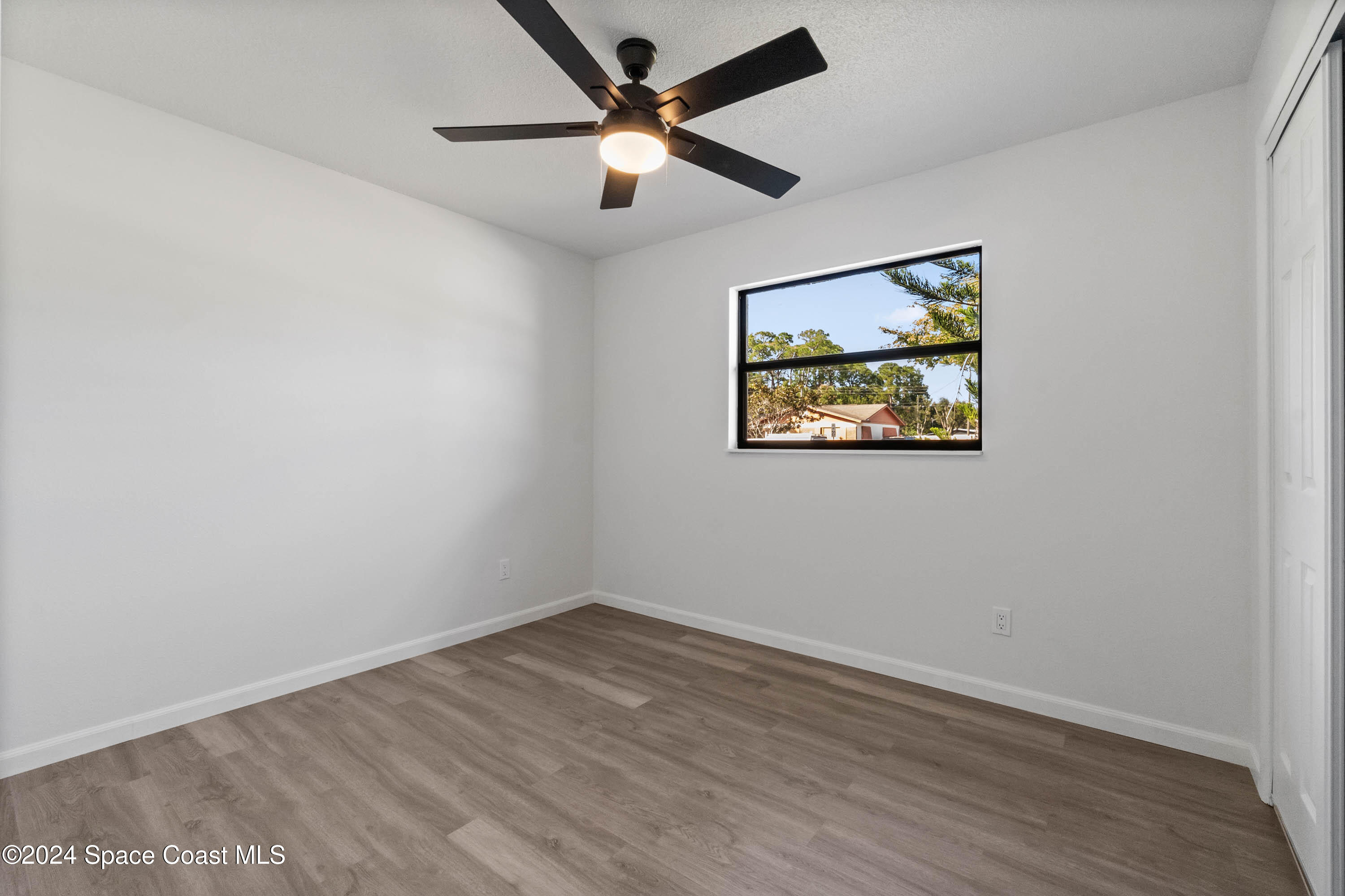1121 Coronado Drive