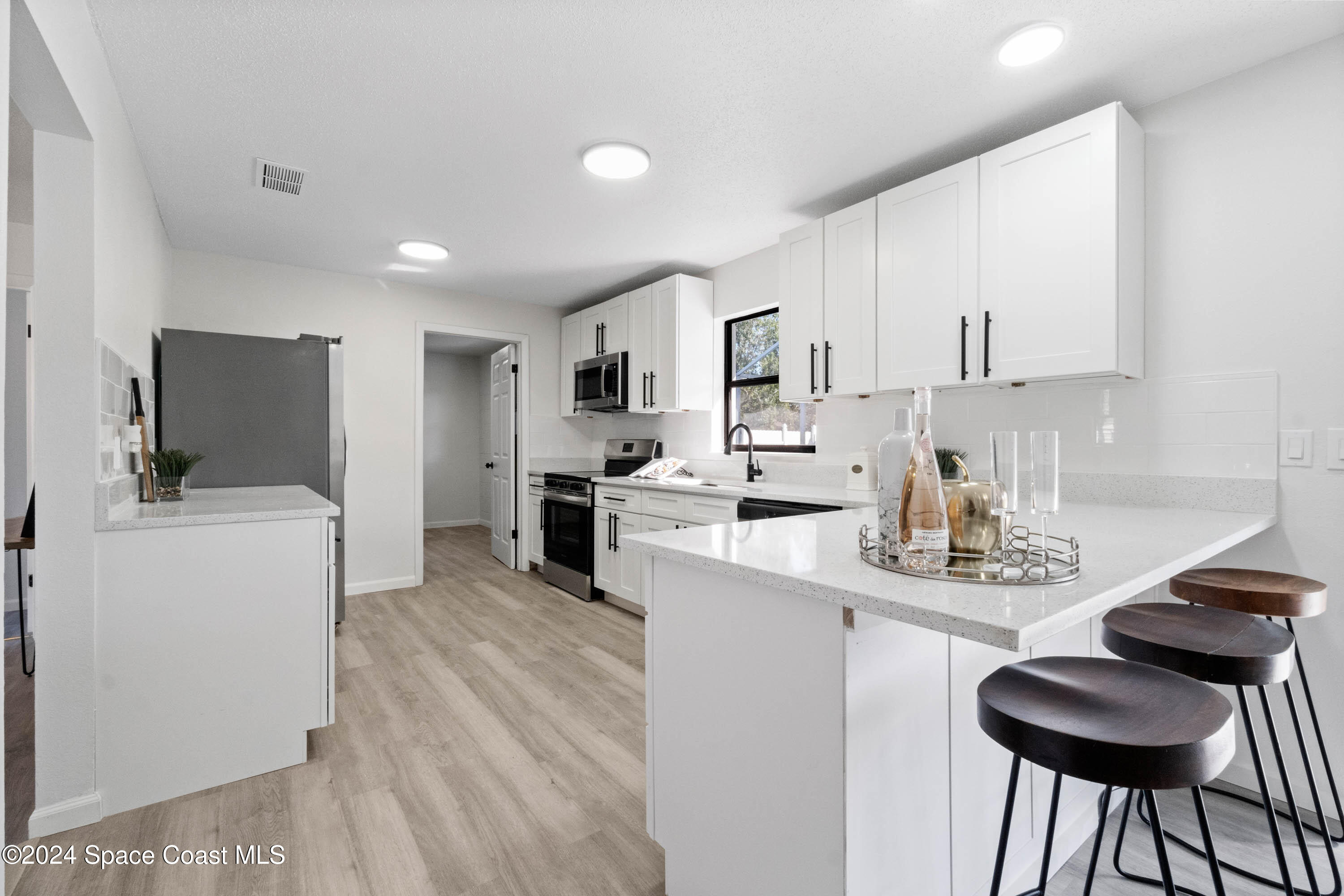 1121 Coronado Drive