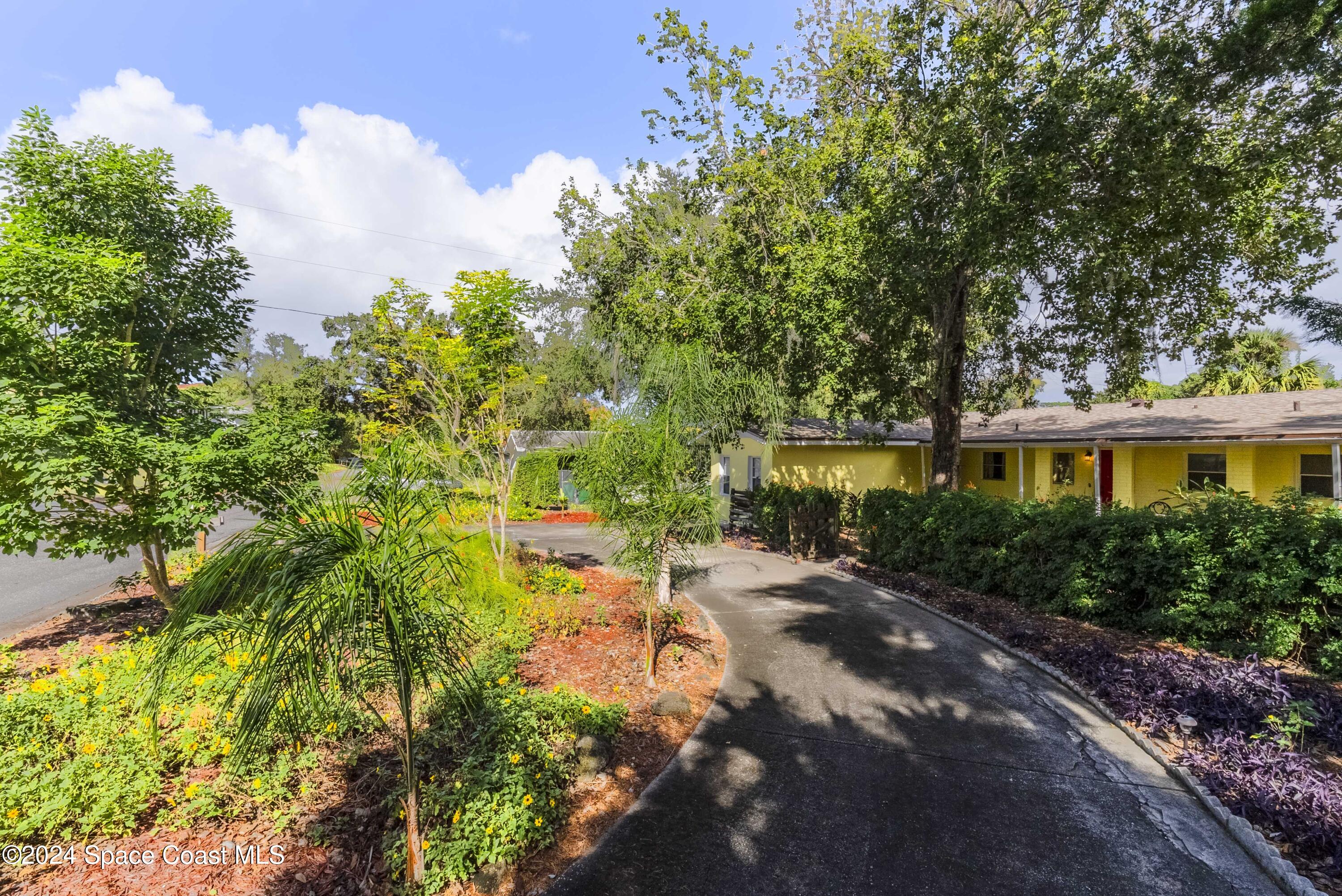 3048 Sunset Lane