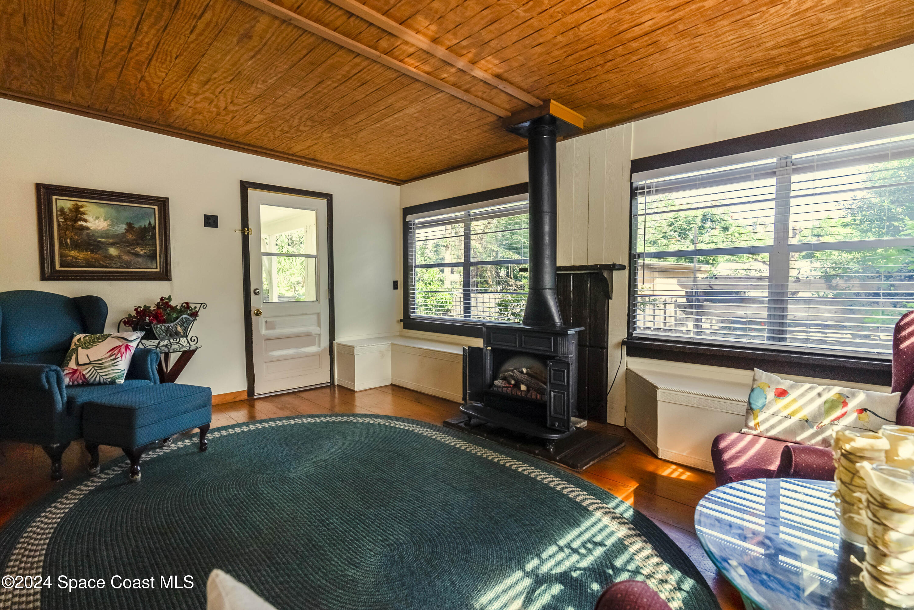 3048 Sunset Lane