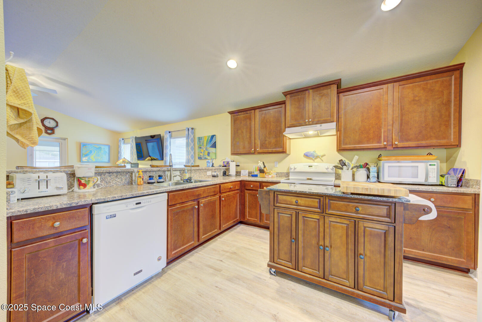 987 Mason Drive