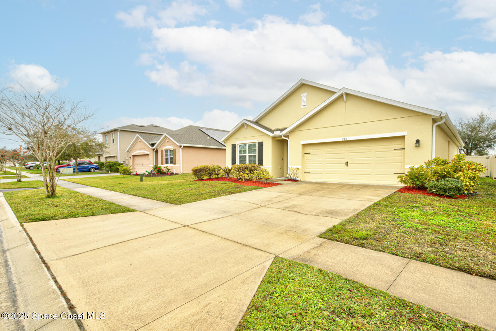 279 Forest Trace Circle