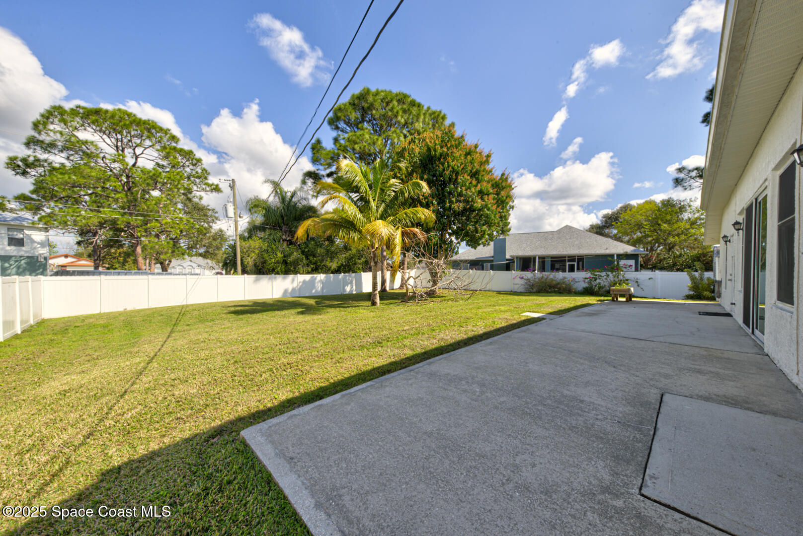 561 Tuttle Court SE