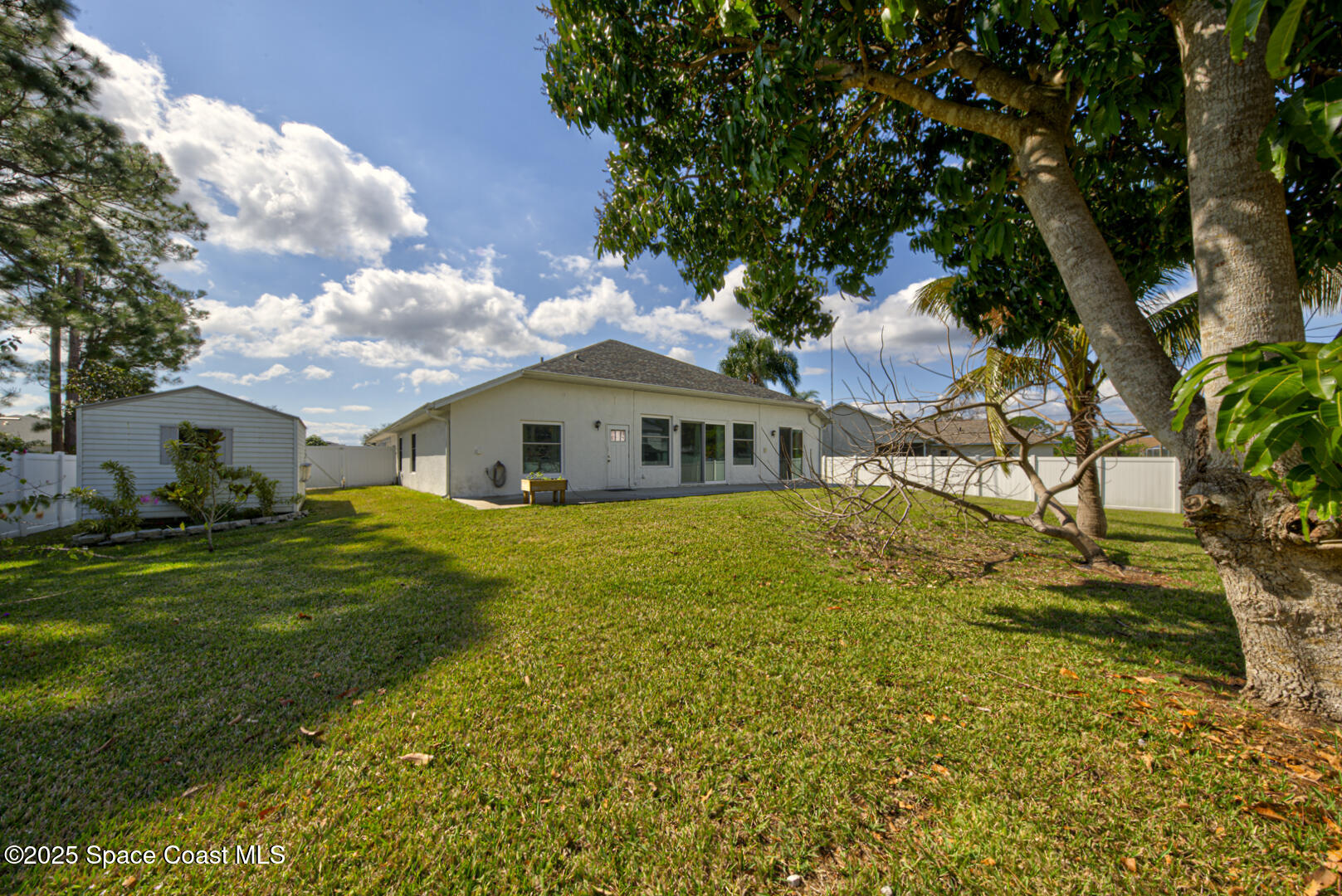 561 Tuttle Court SE
