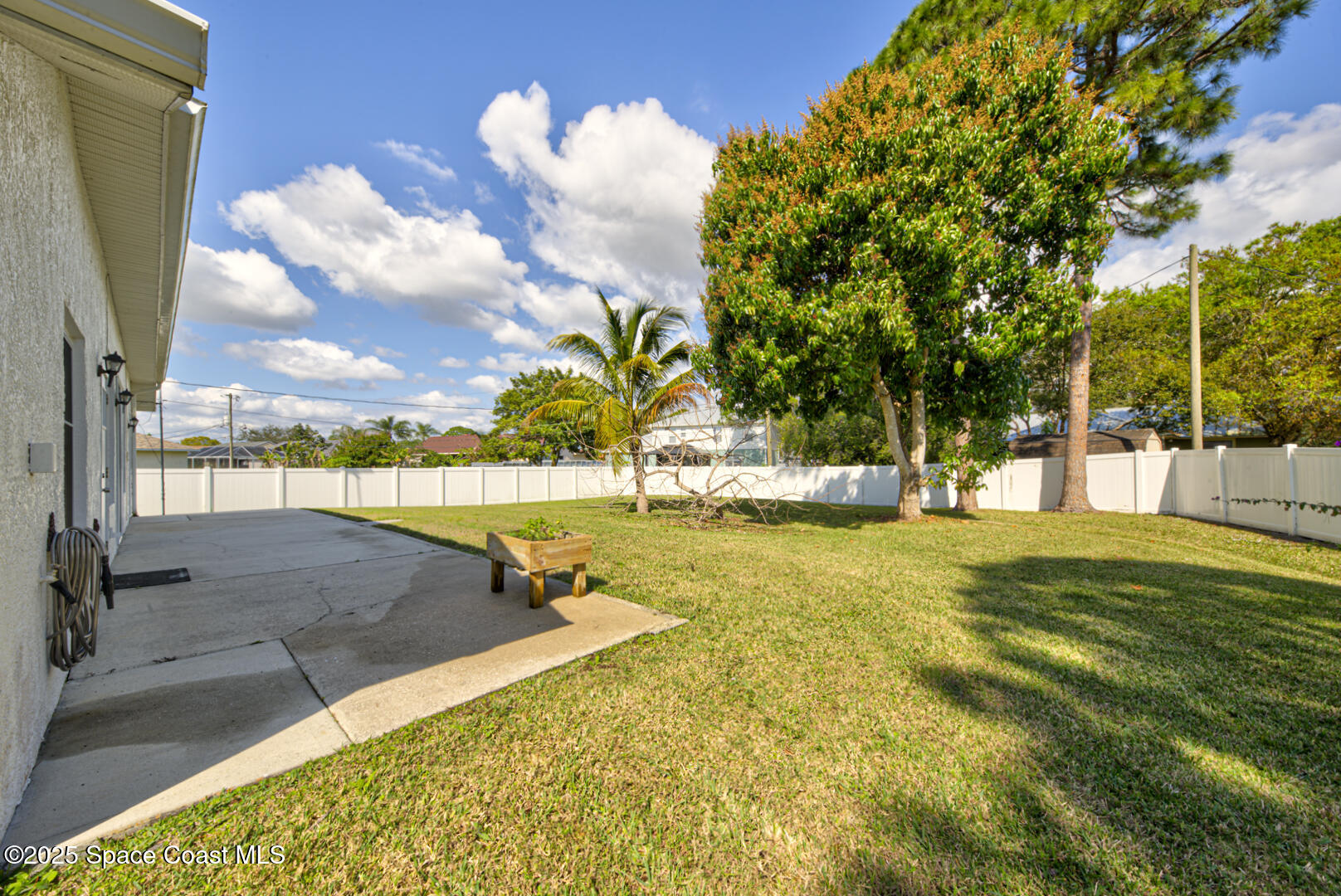 561 Tuttle Court SE