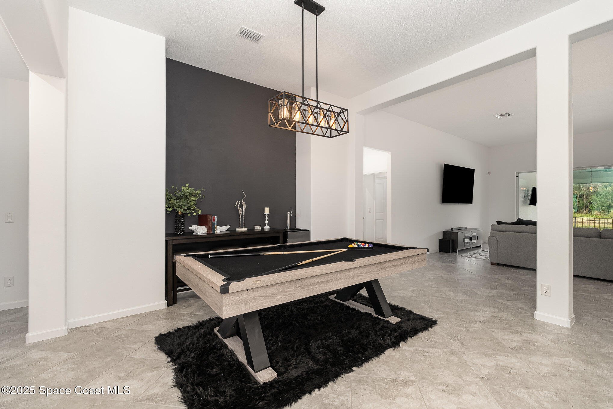 284 Loymer Circle