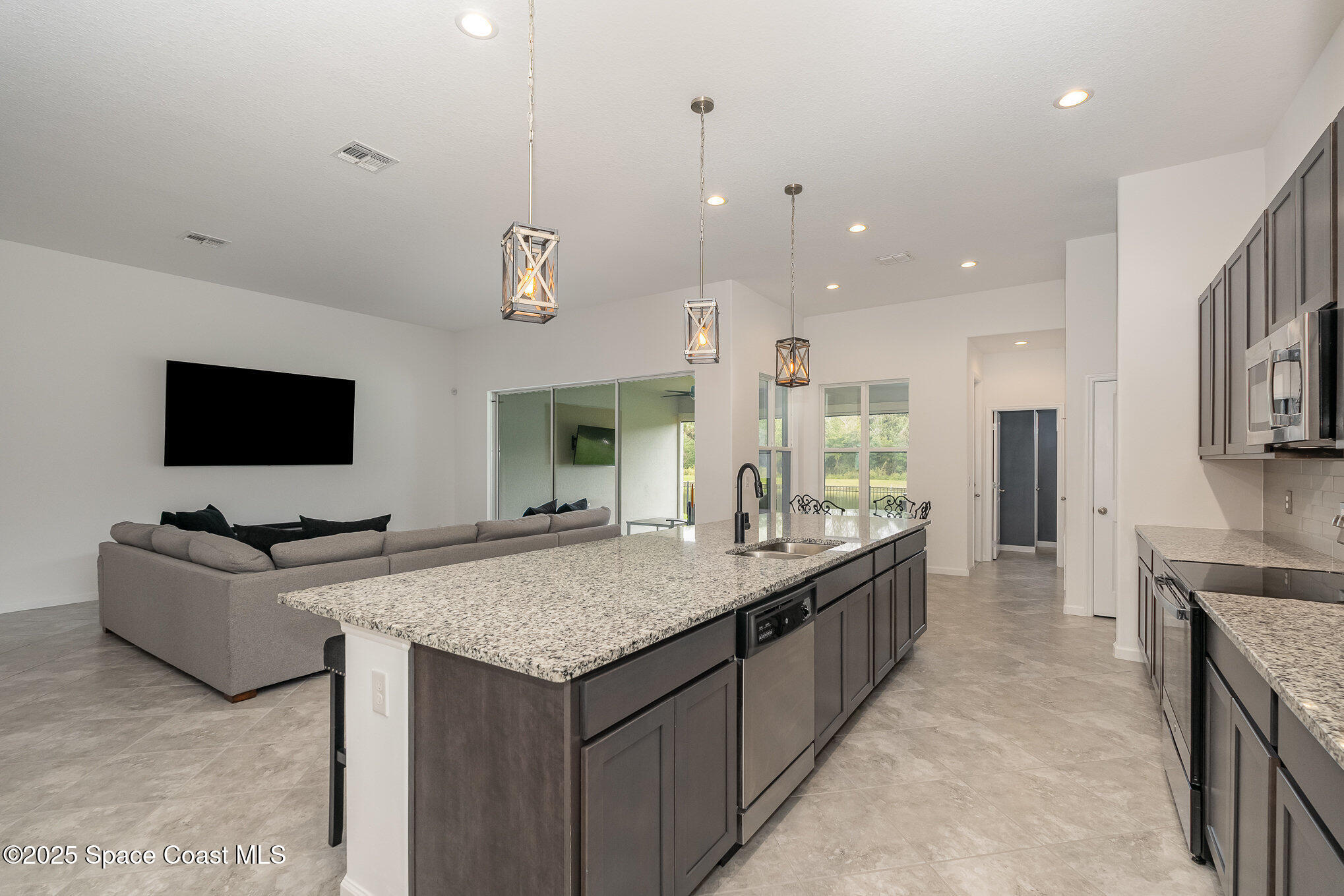 284 Loymer Circle