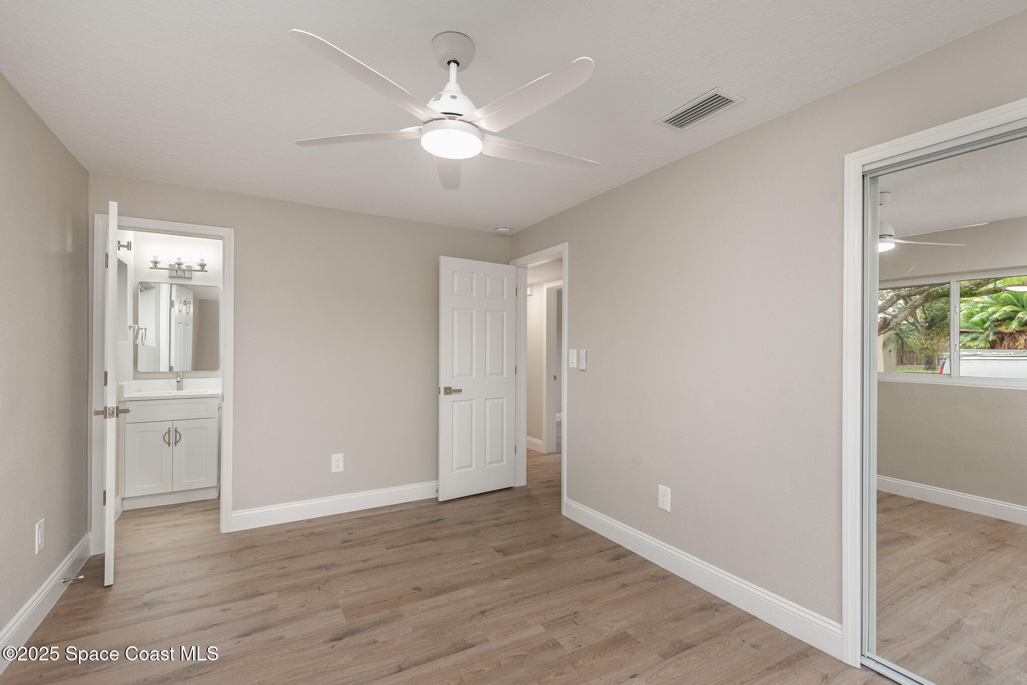 1625 Country Lane