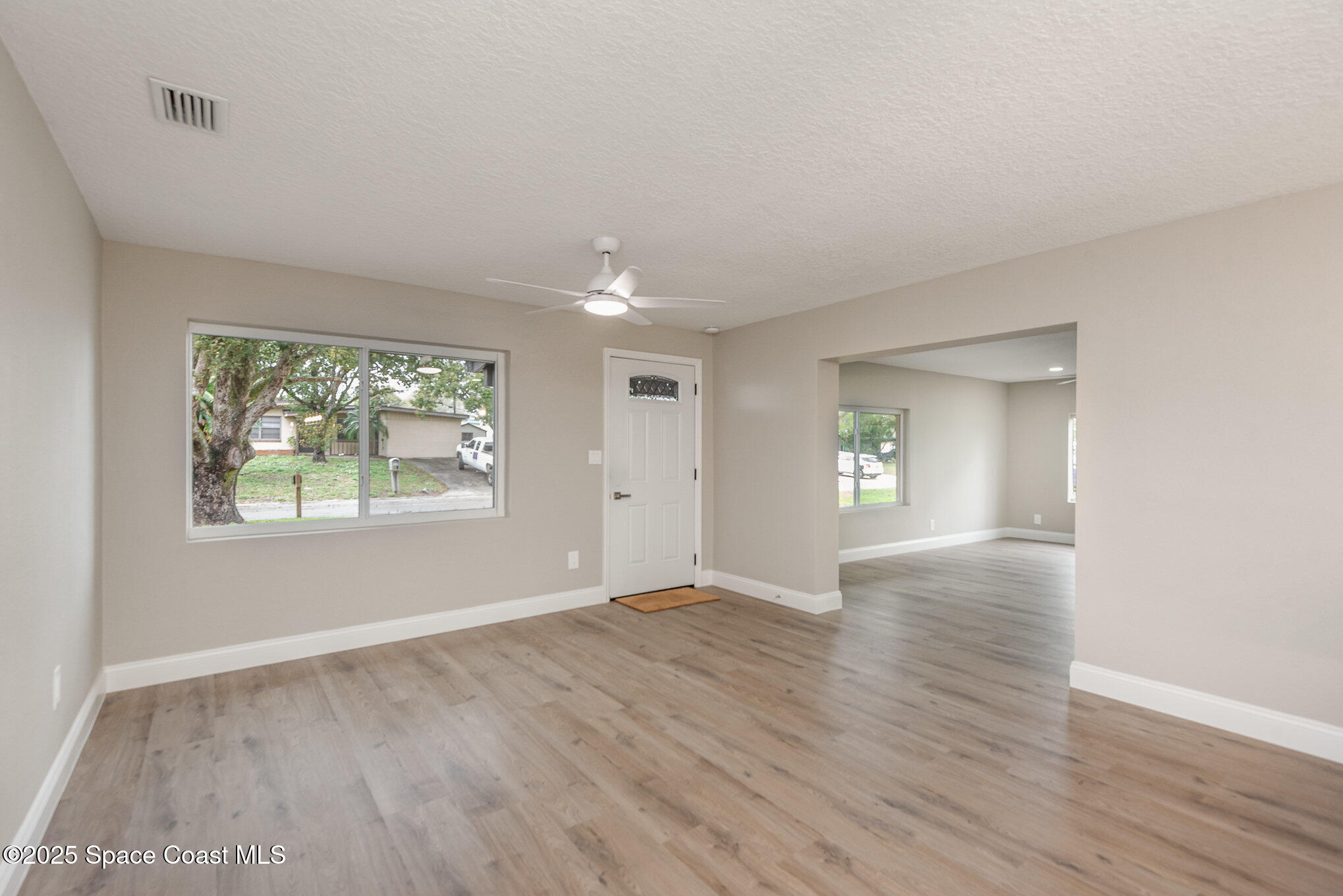 1625 Country Lane