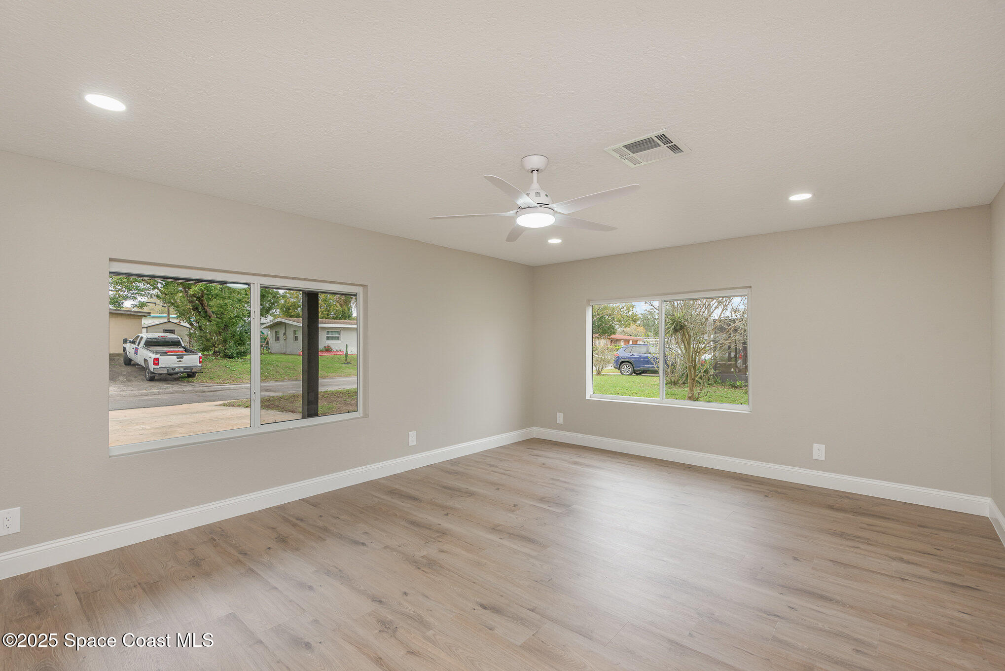 1625 Country Lane