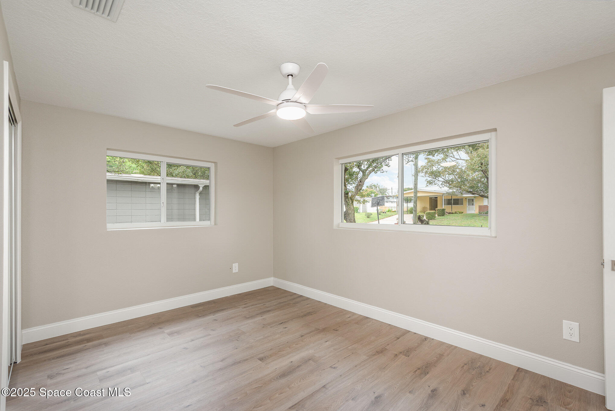 1625 Country Lane