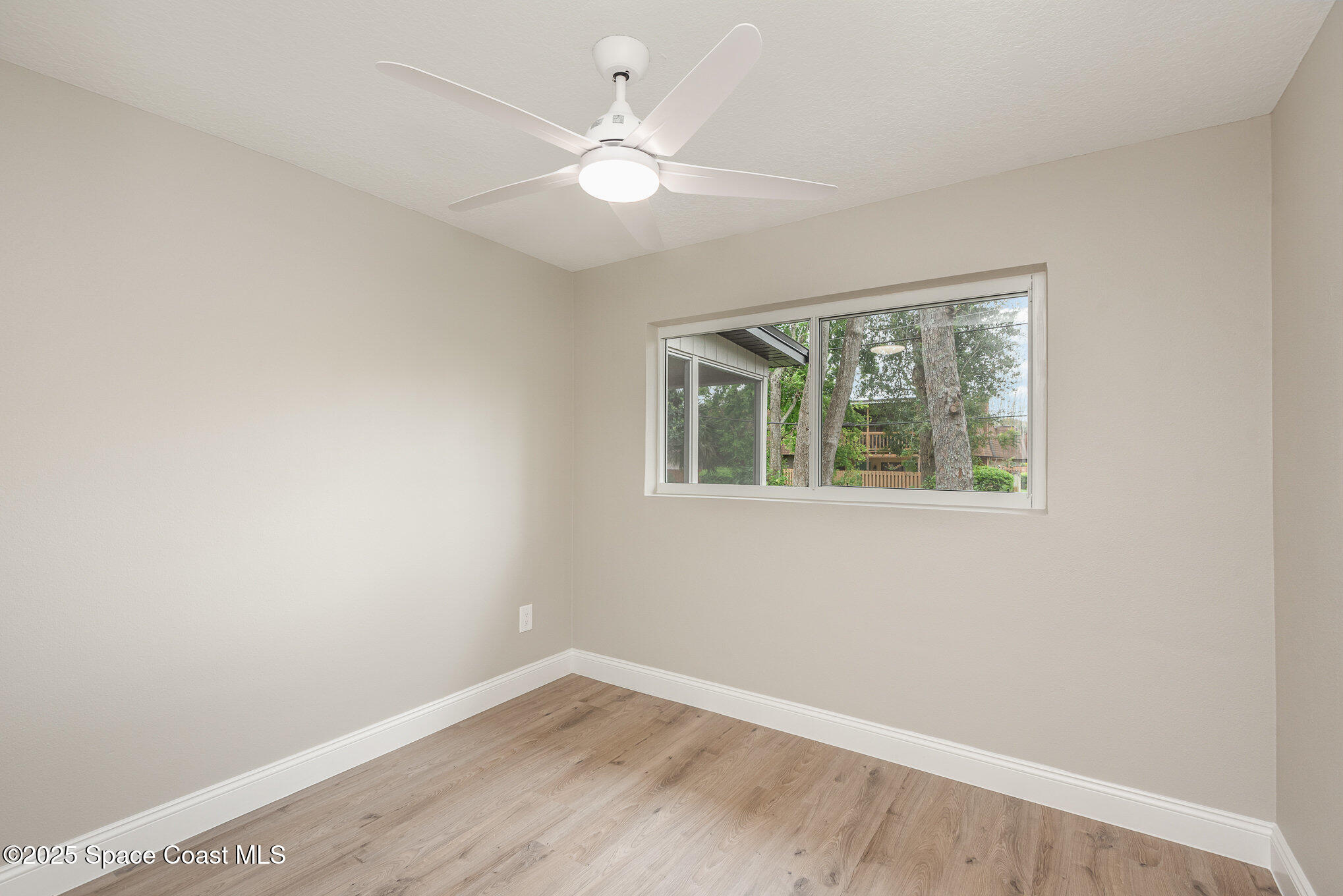 1625 Country Lane
