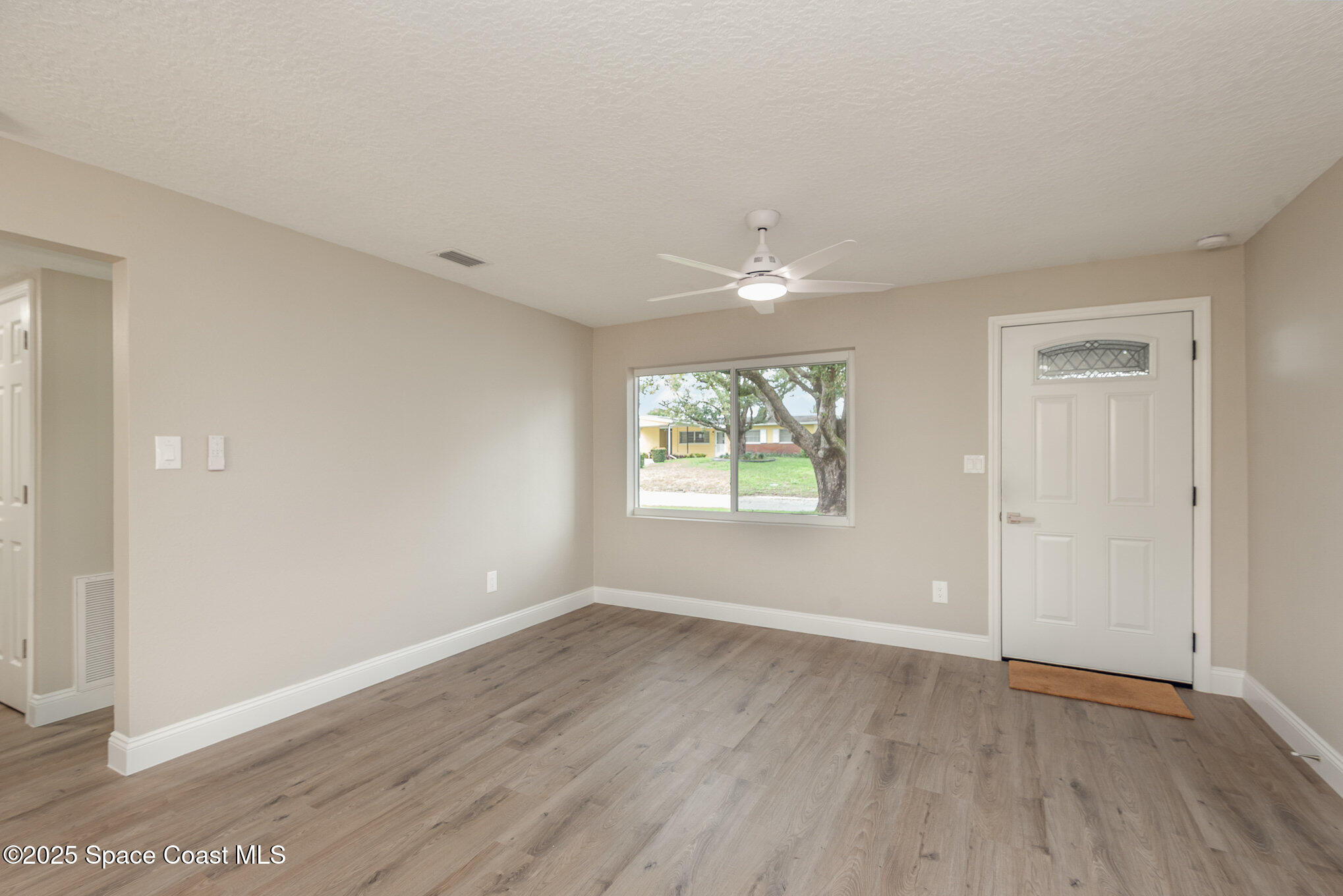 1625 Country Lane