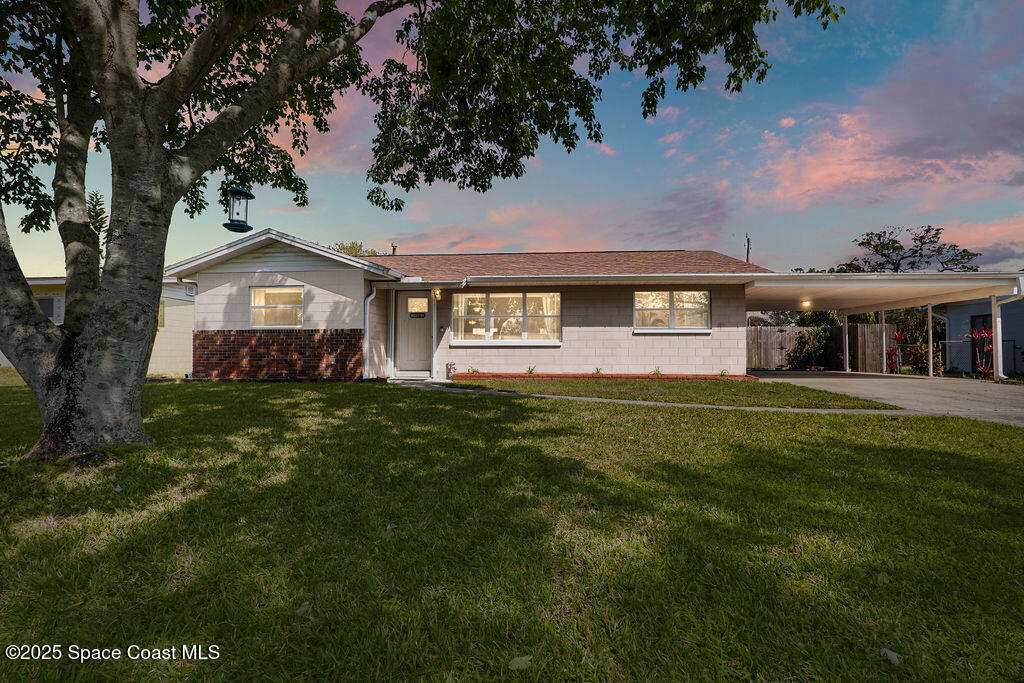 992 Cardon Drive