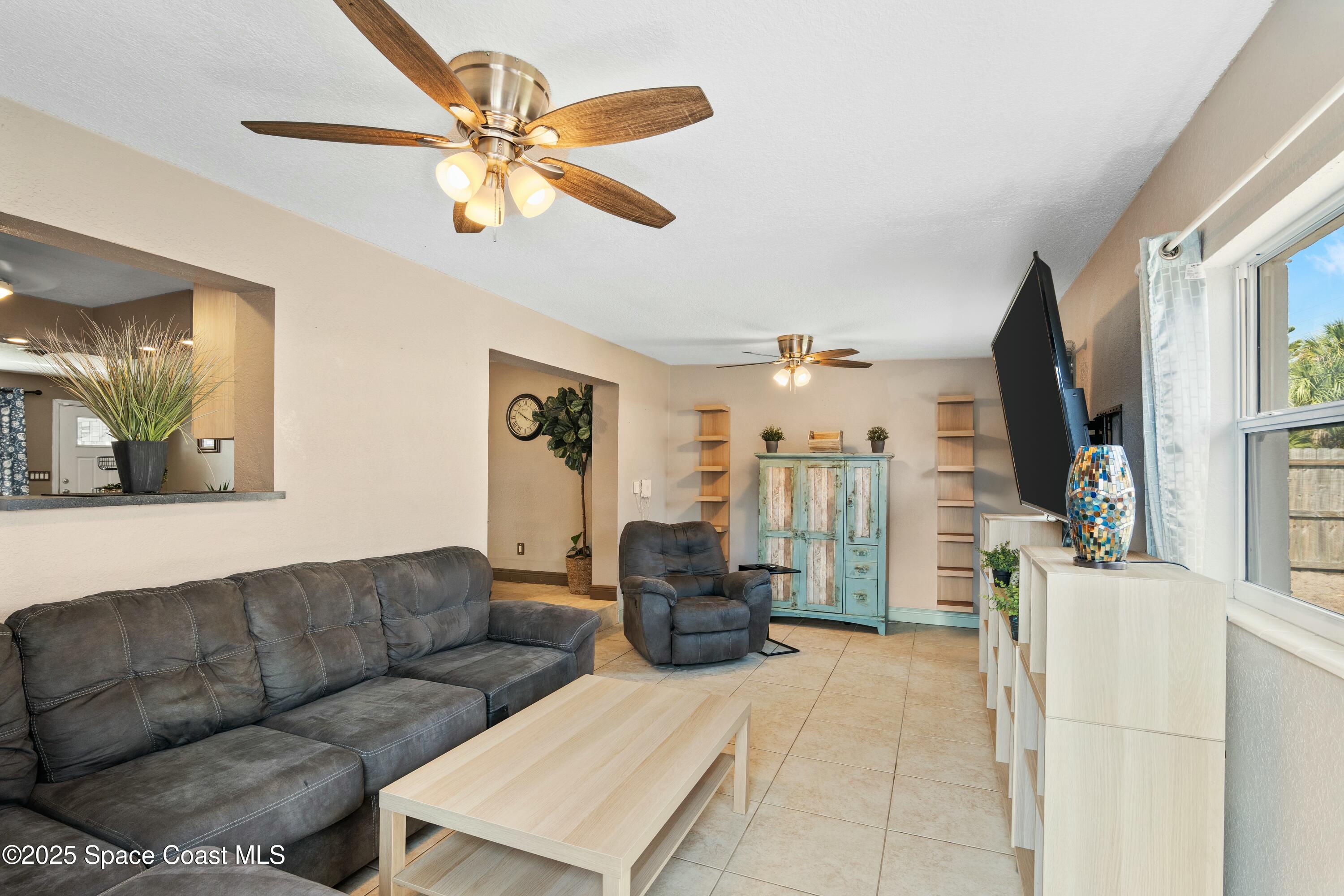 992 Cardon Drive