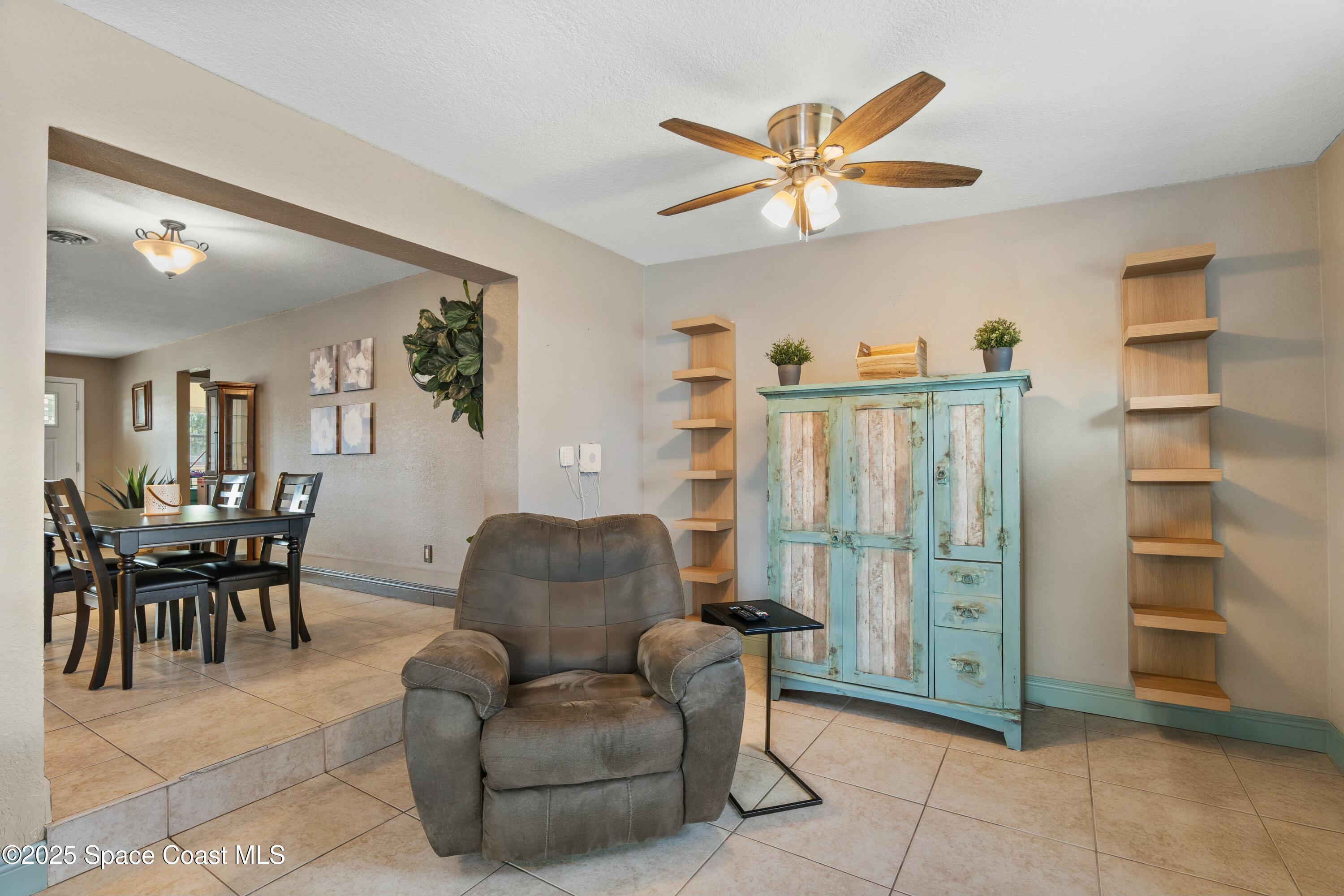 992 Cardon Drive