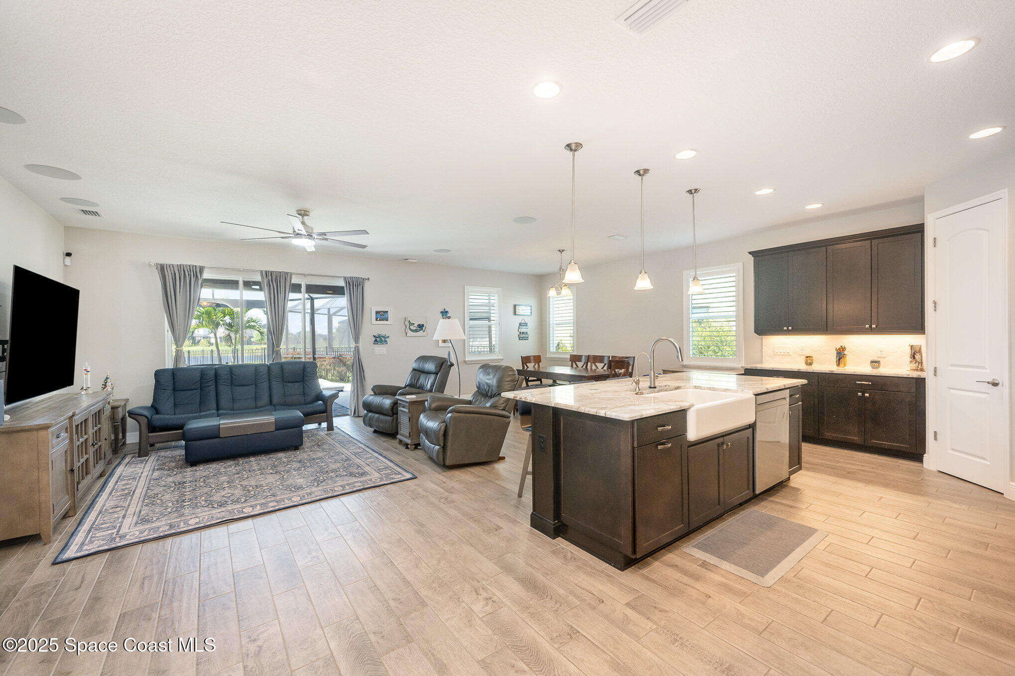 3206 Becorden Way