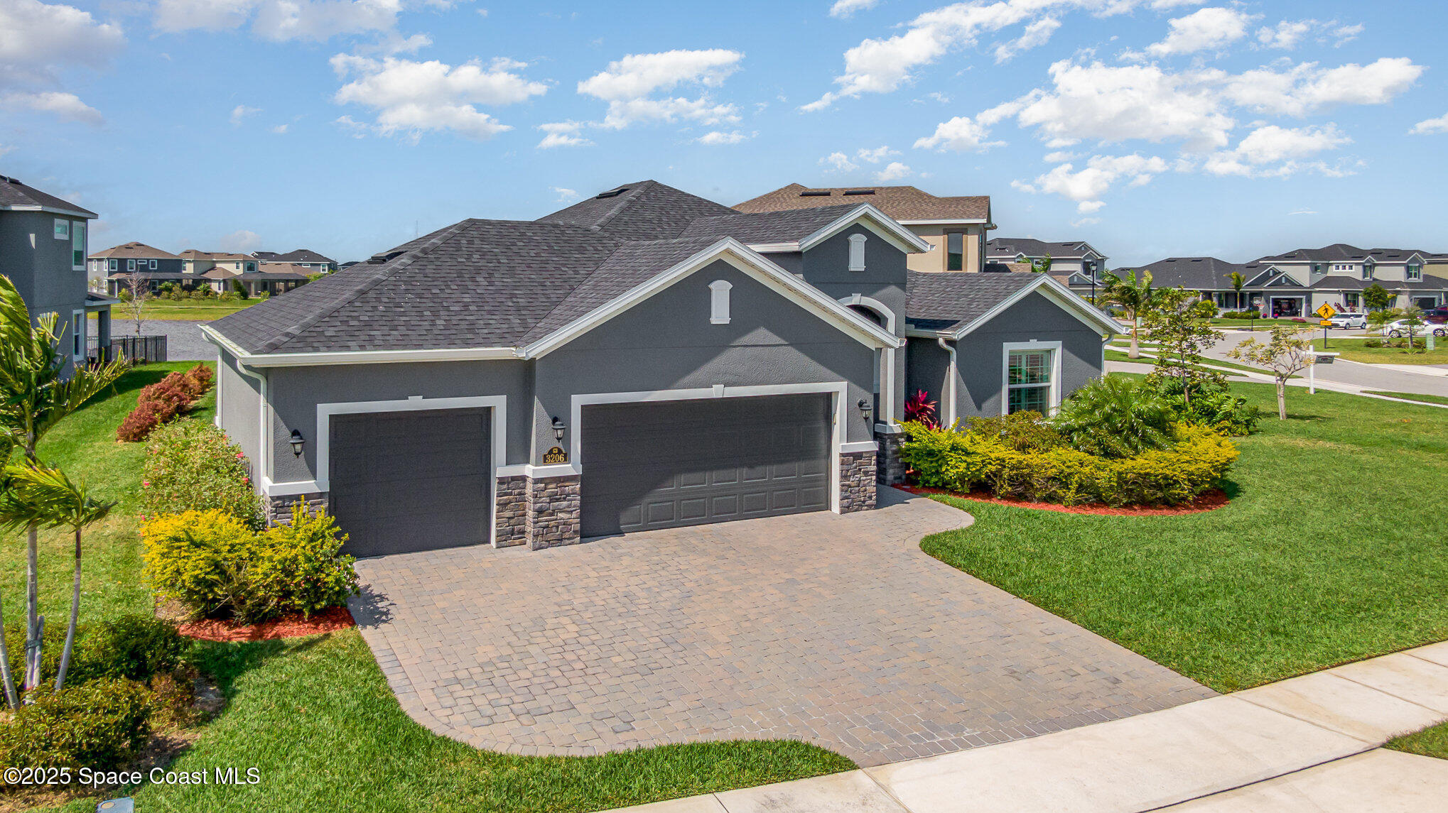 3206 Becorden Way