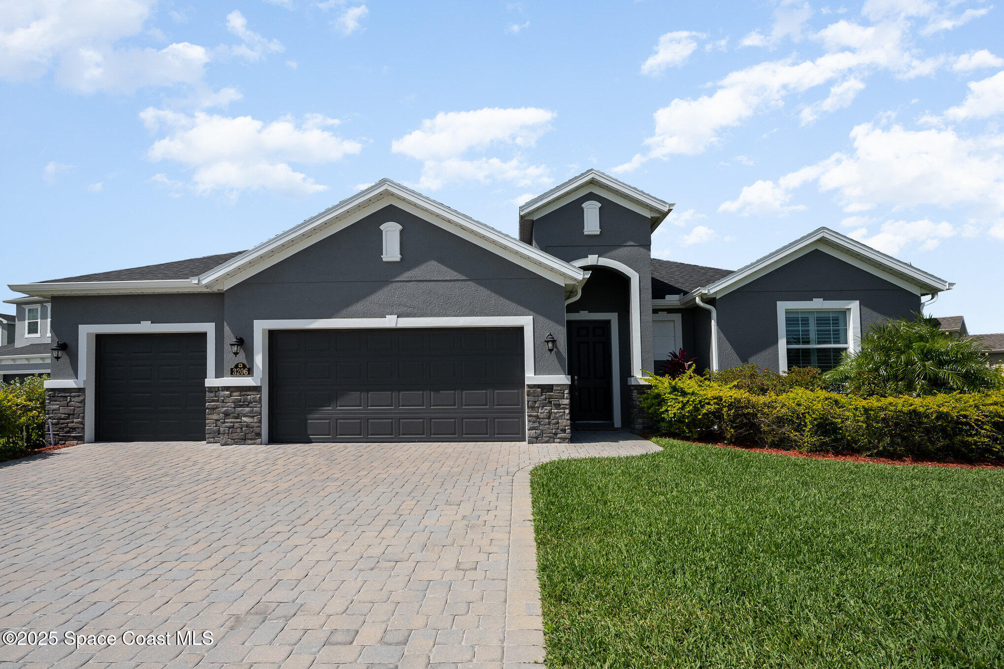 3206 Becorden Way