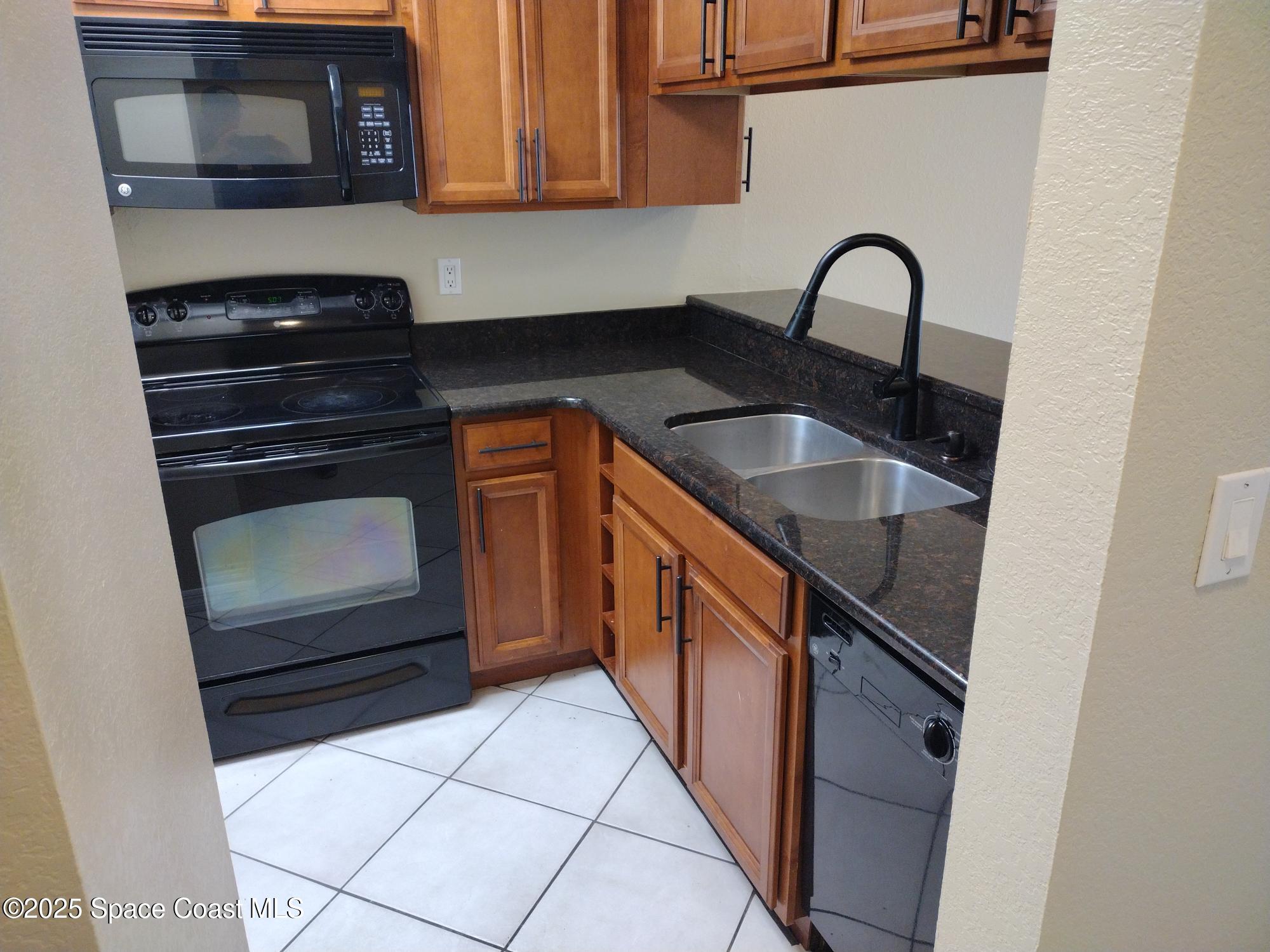 2965 Sir Hamilton Circle