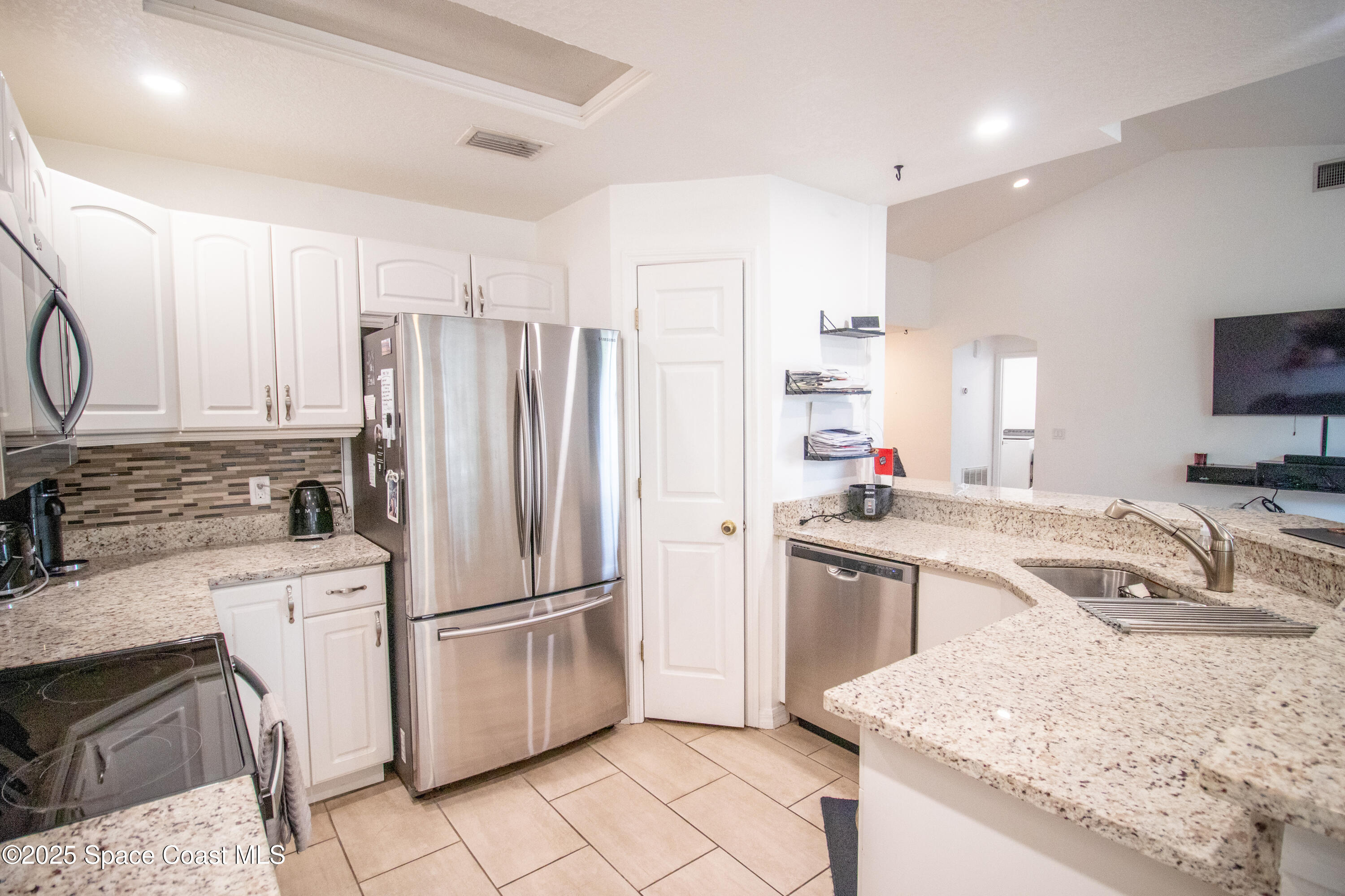 4046 David Drive