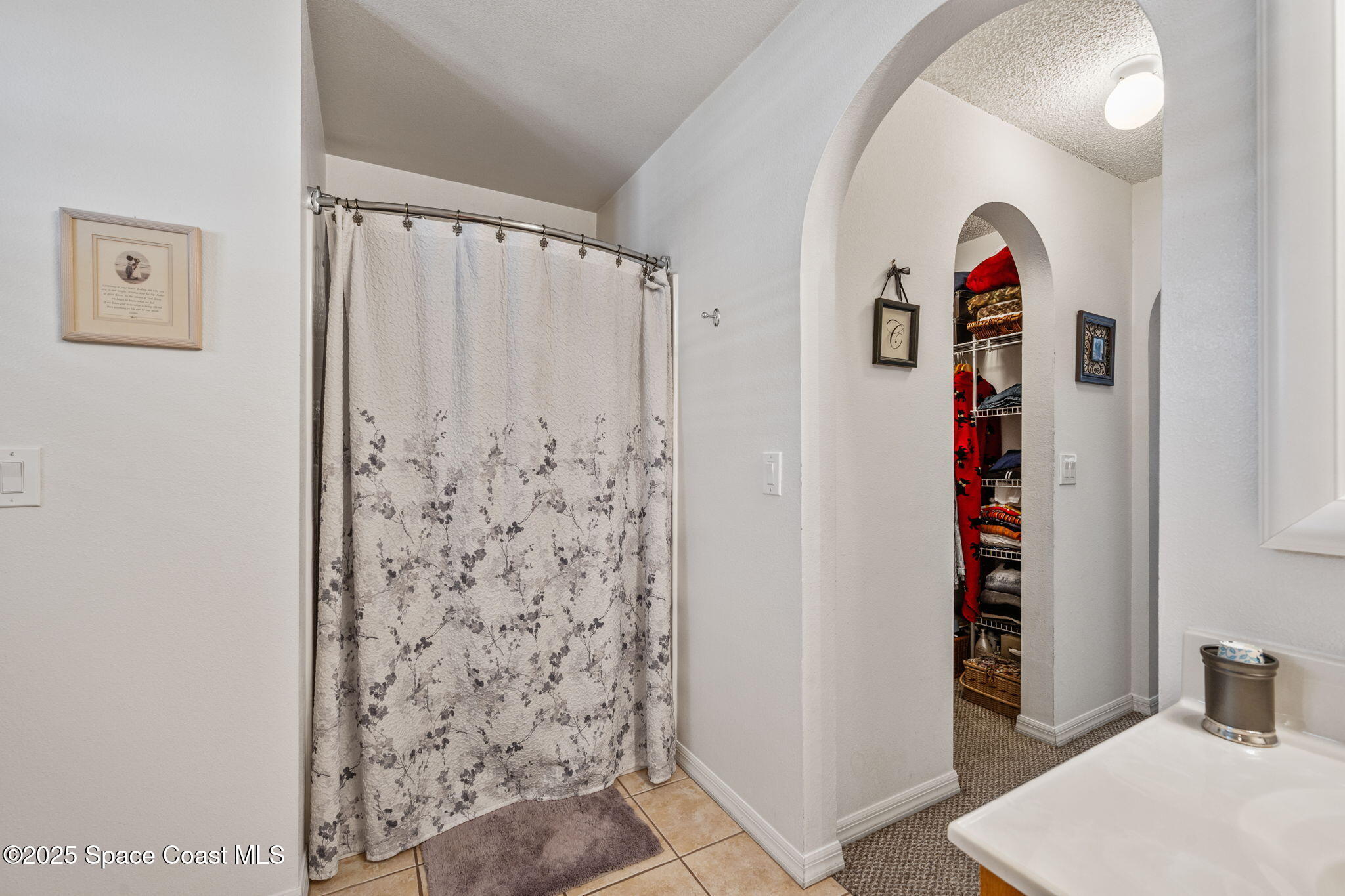 6519 Bamboo Avenue