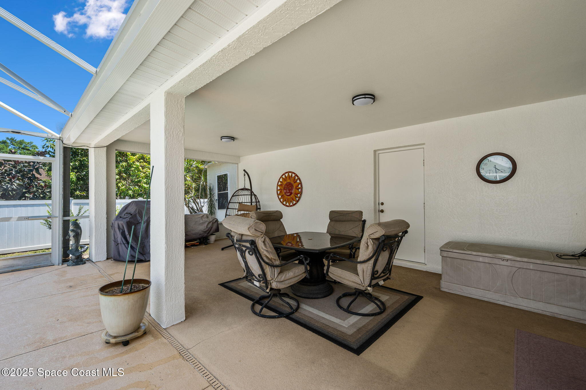 6519 Bamboo Avenue