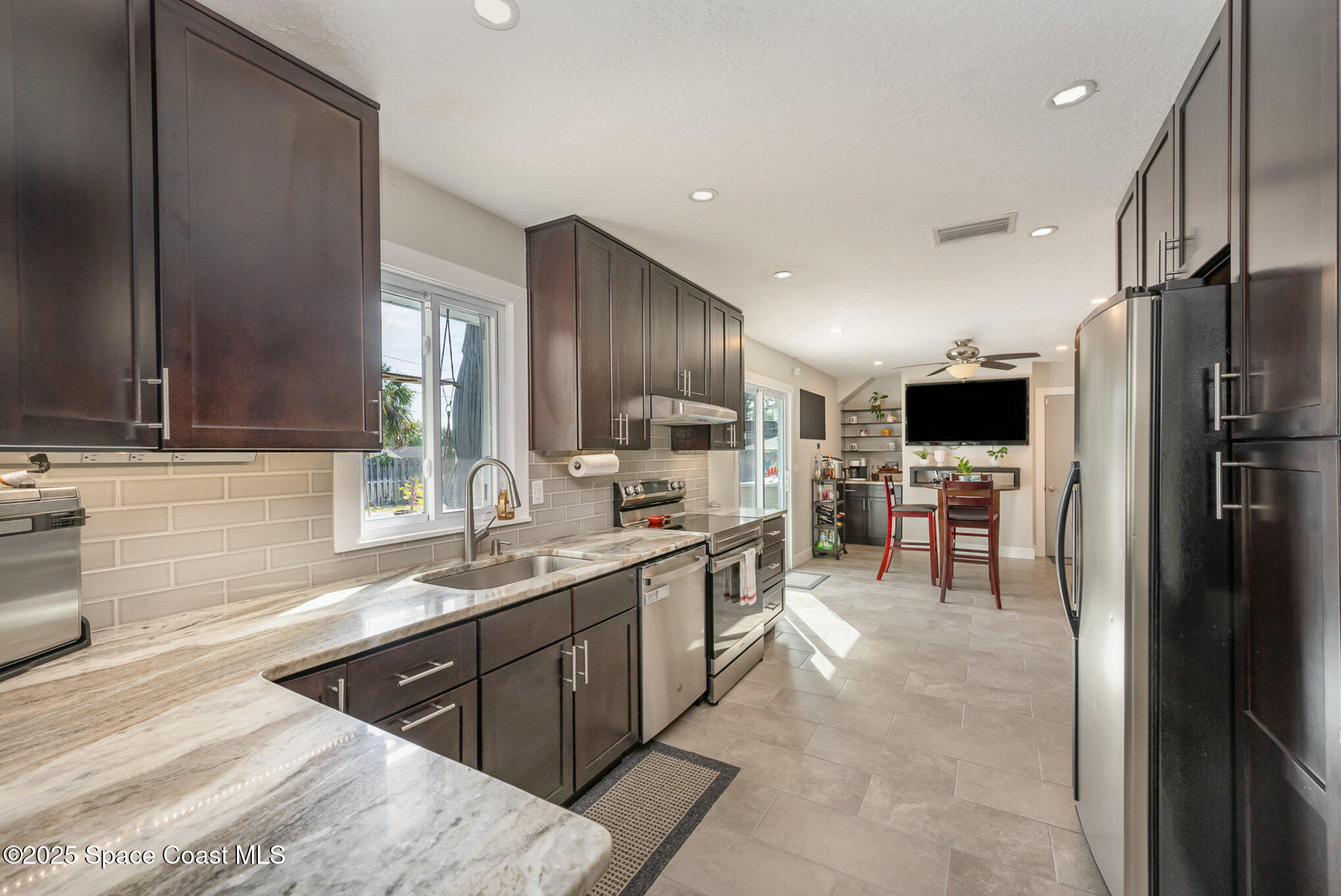661 Altura Drive