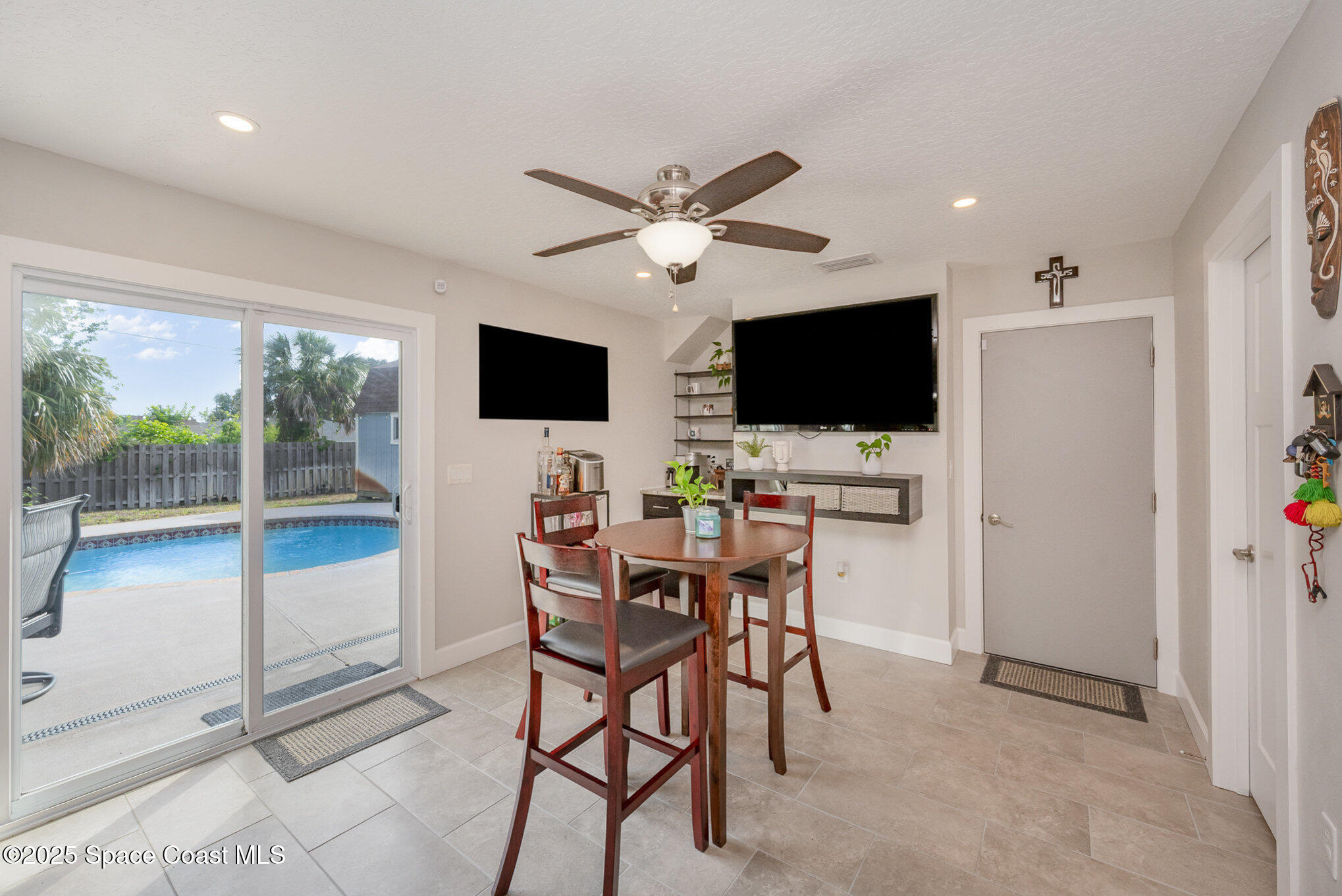 661 Altura Drive