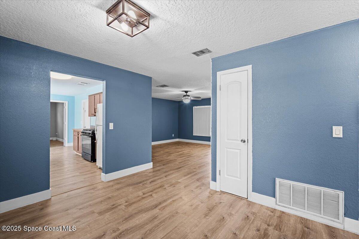 935 Penny Drive