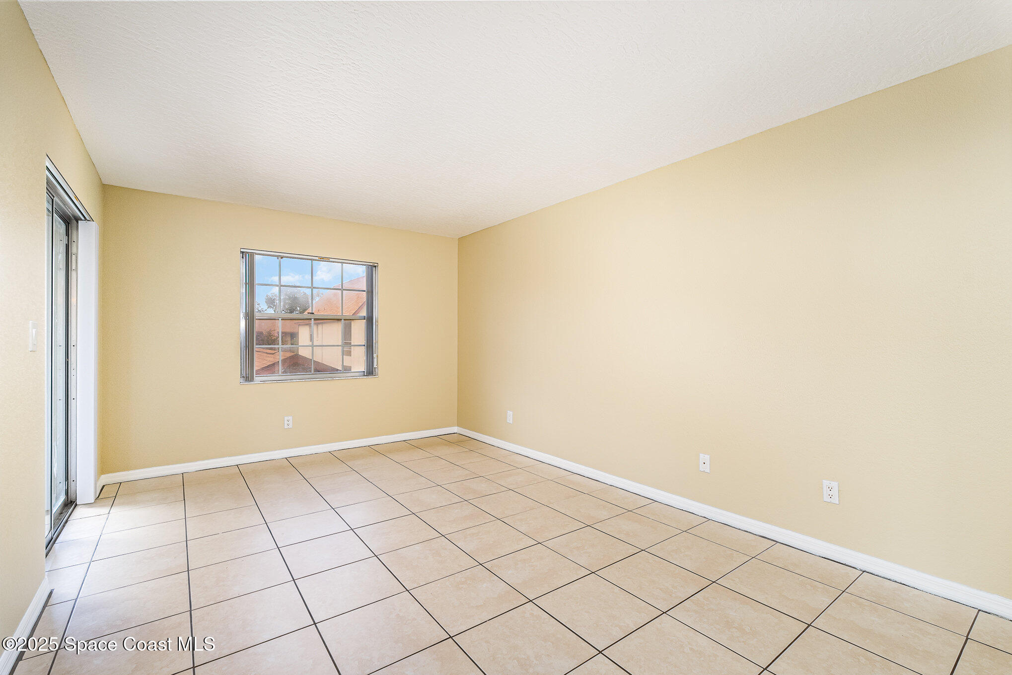 2965 Sir Hamilton Circle