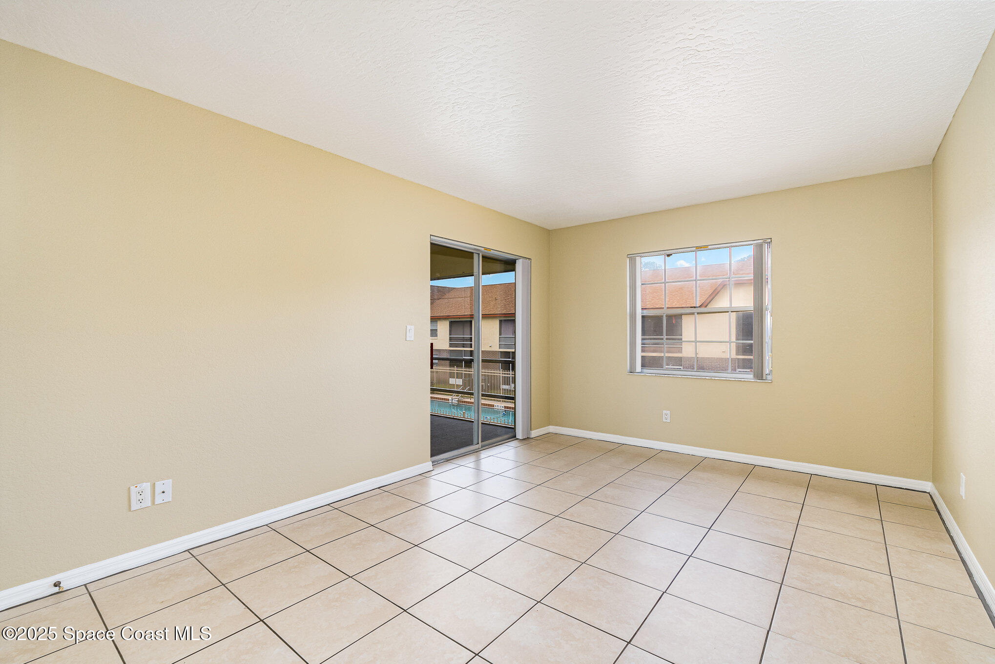 2965 Sir Hamilton Circle