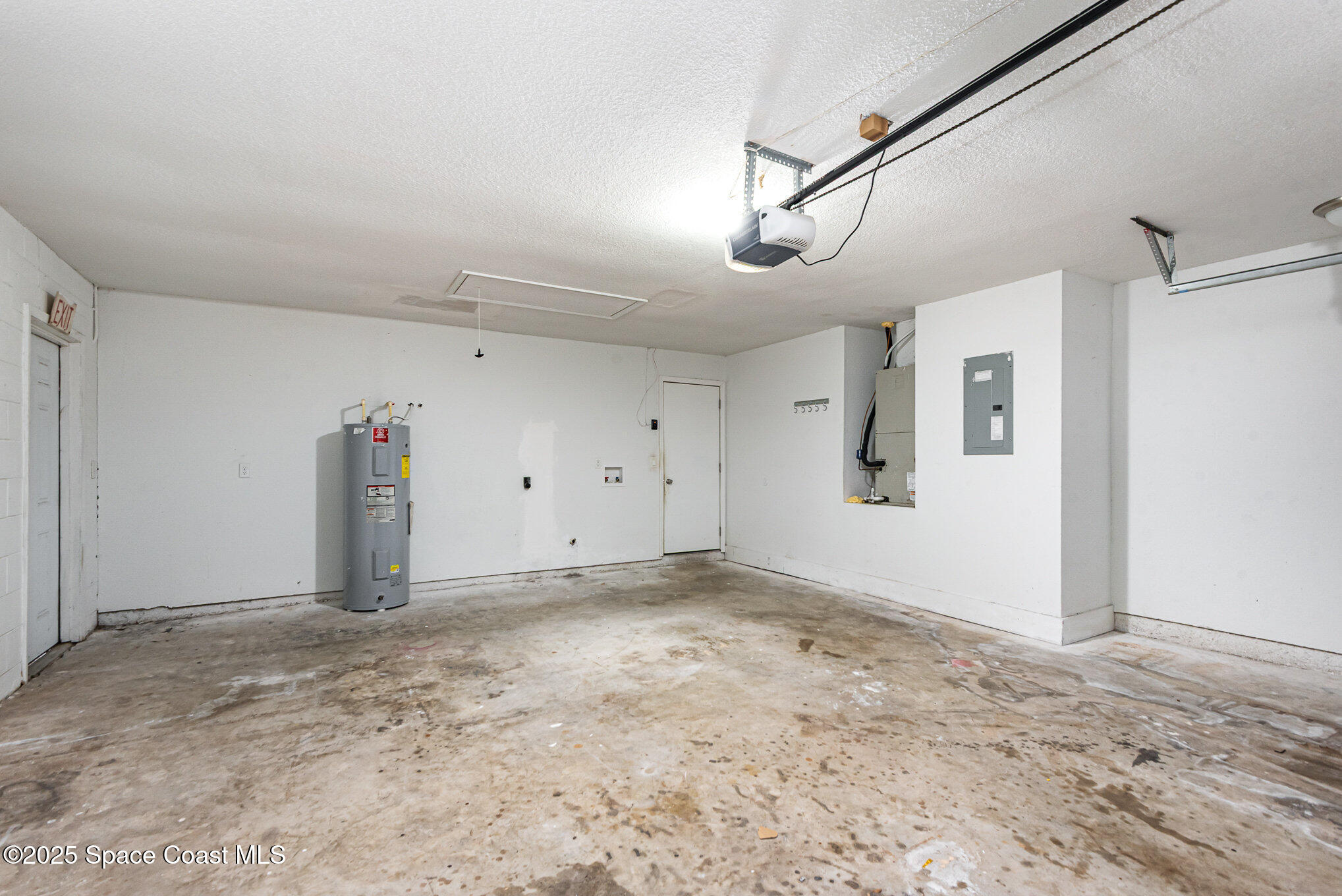 4230 Grovewood Lane