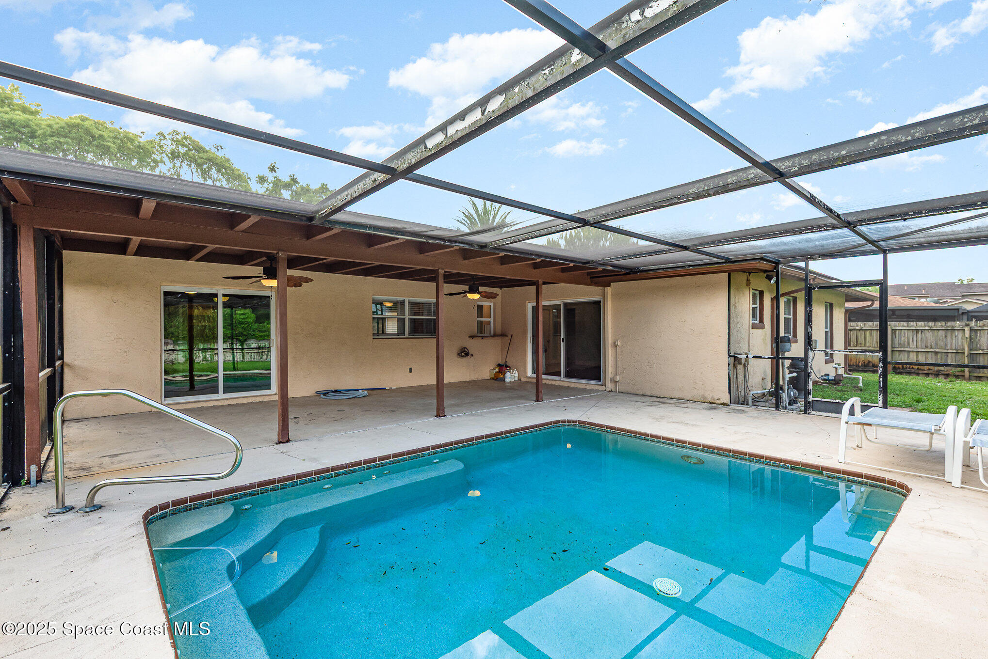 4230 Grovewood Lane