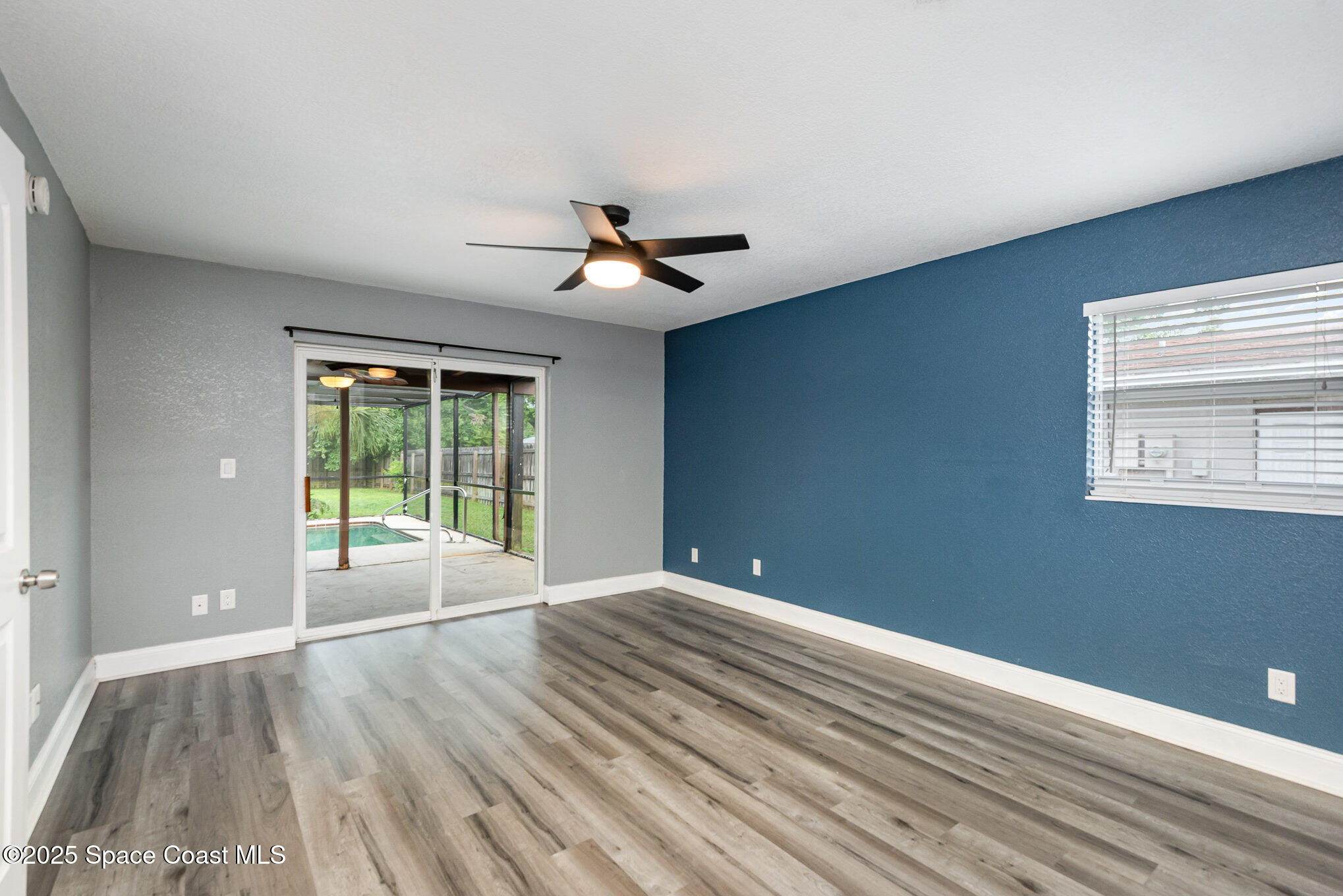 4230 Grovewood Lane