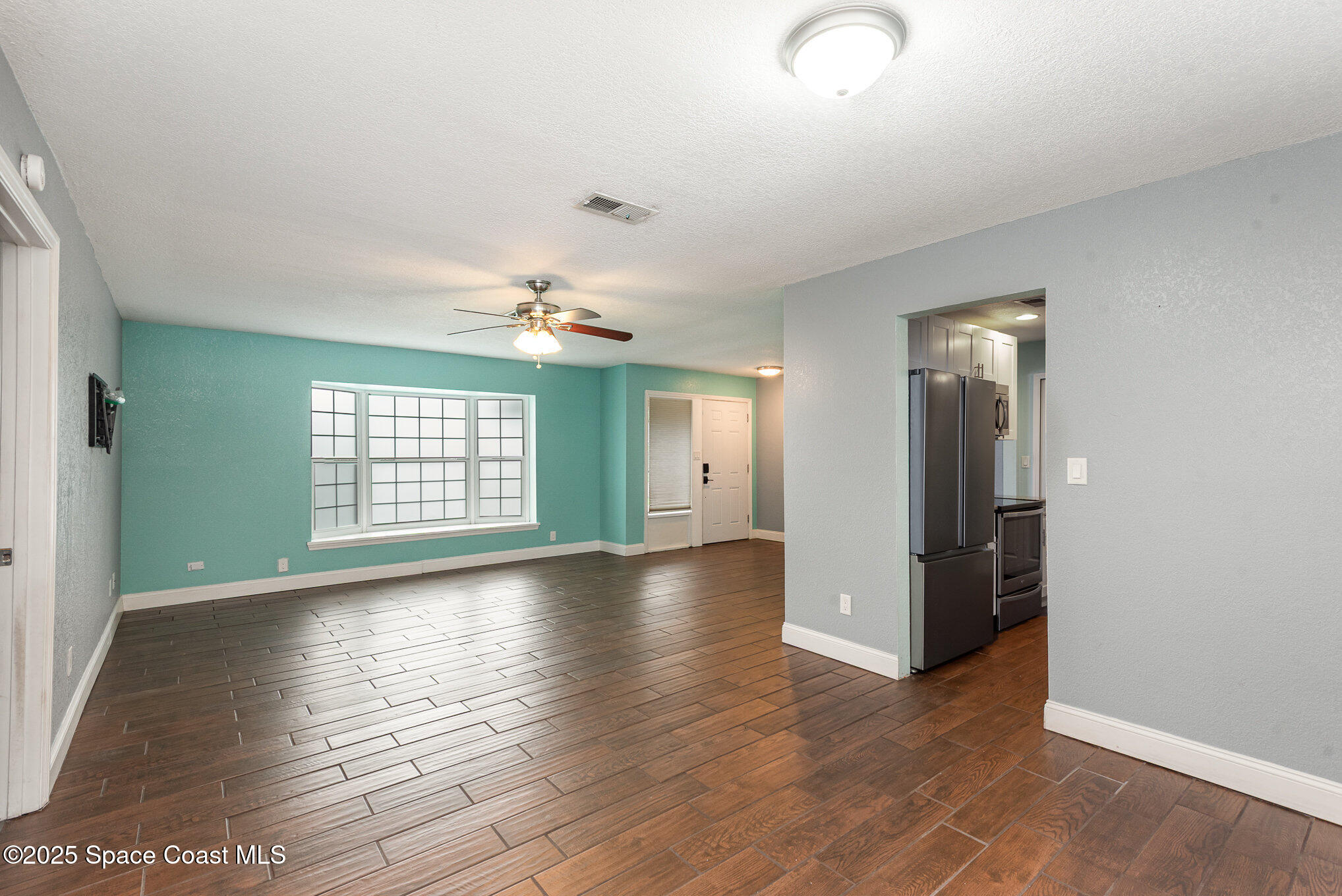 4230 Grovewood Lane