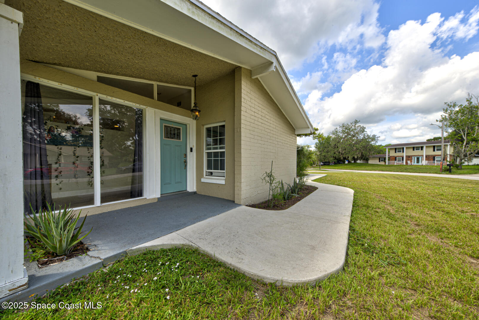 7 Fairglen Drive