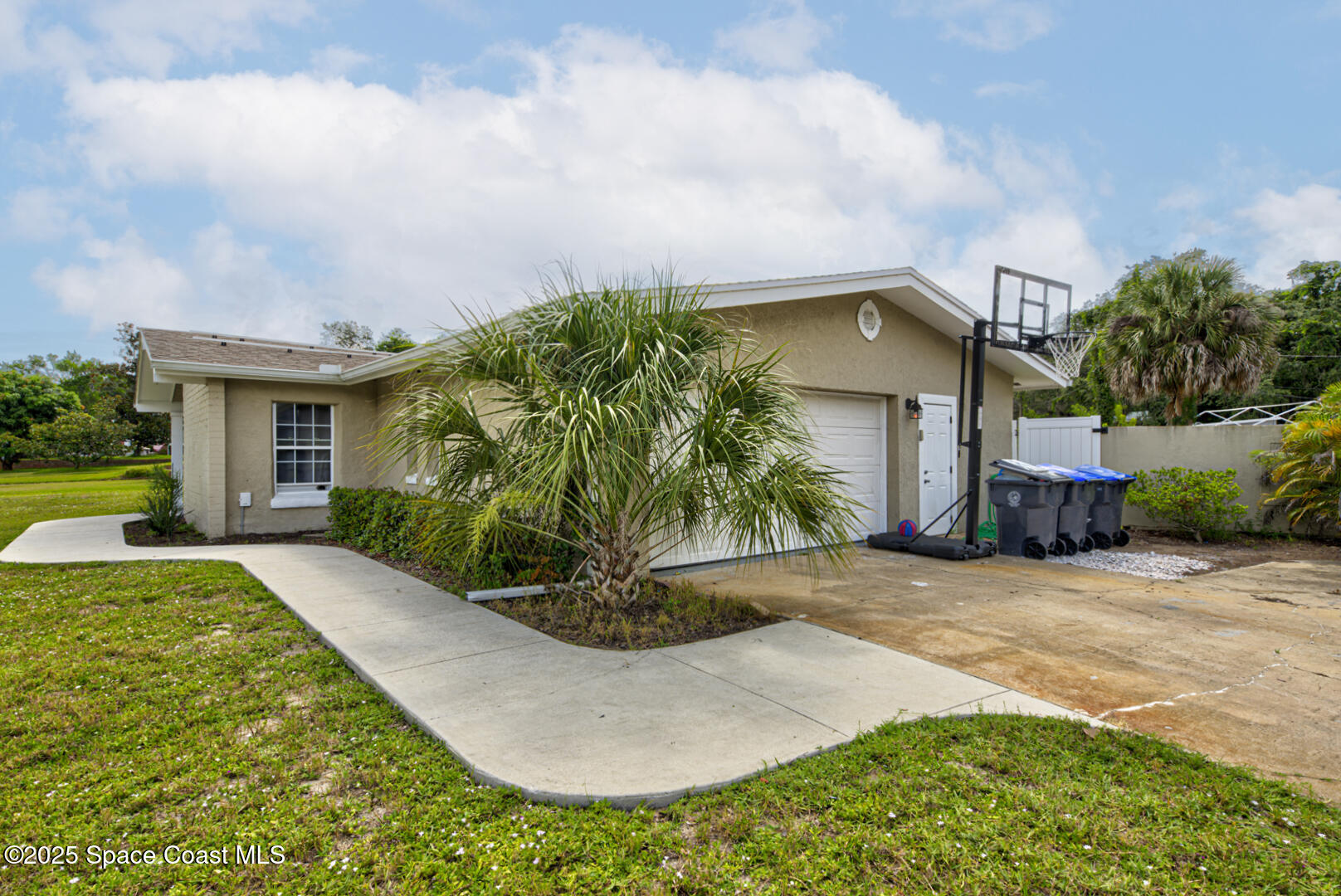 7 Fairglen Drive