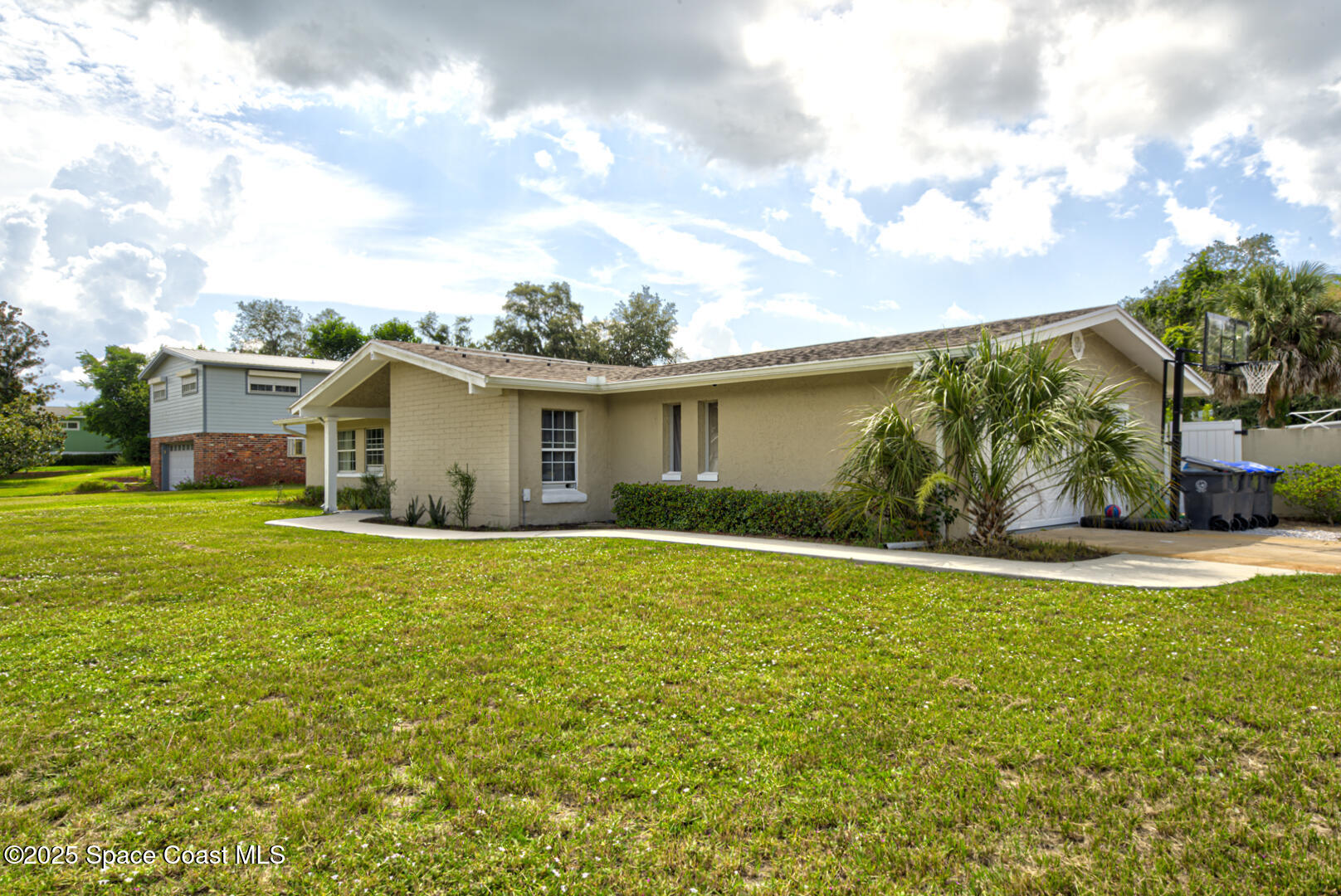 7 Fairglen Drive